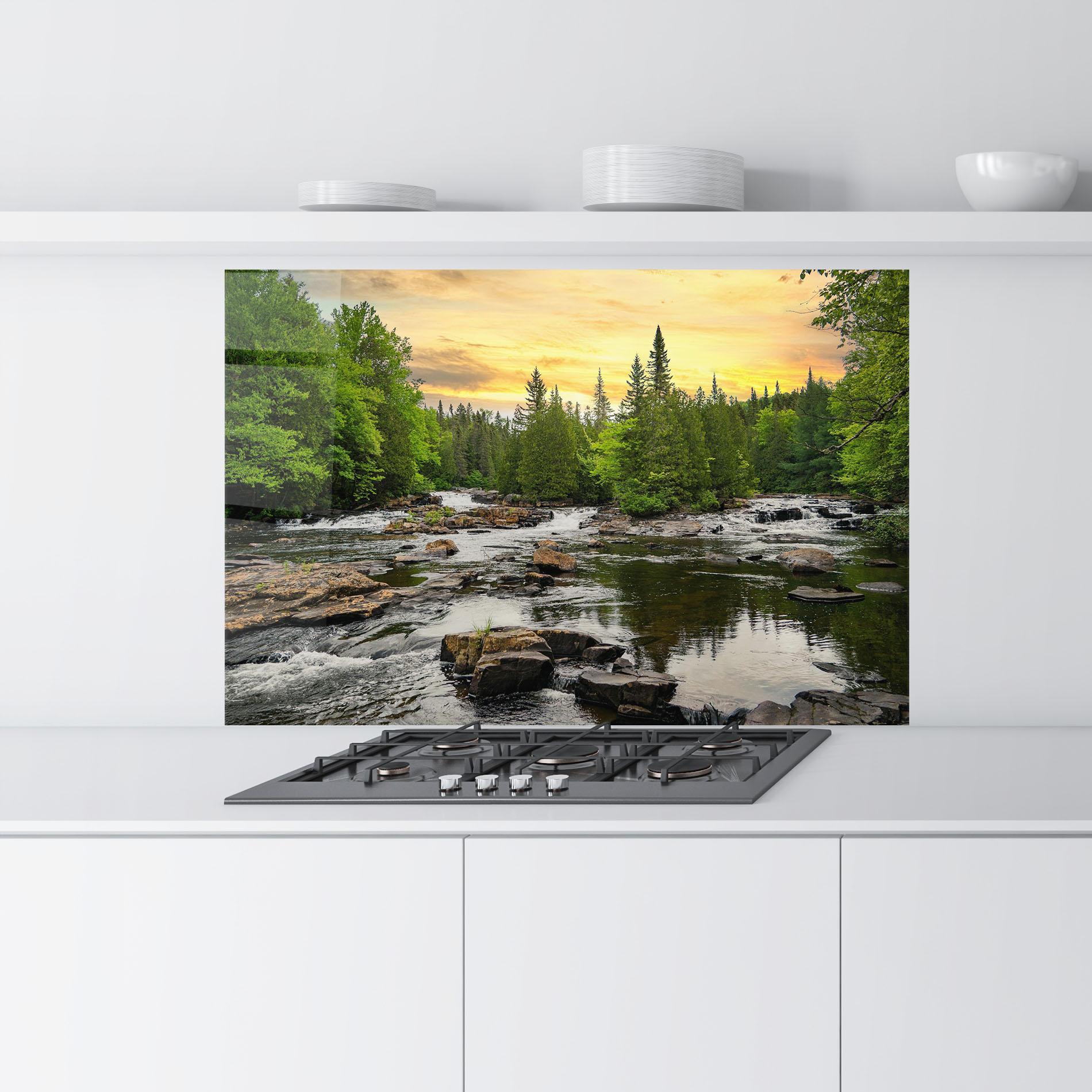 Küchenrückwand Glas Small River Forest mockup 9