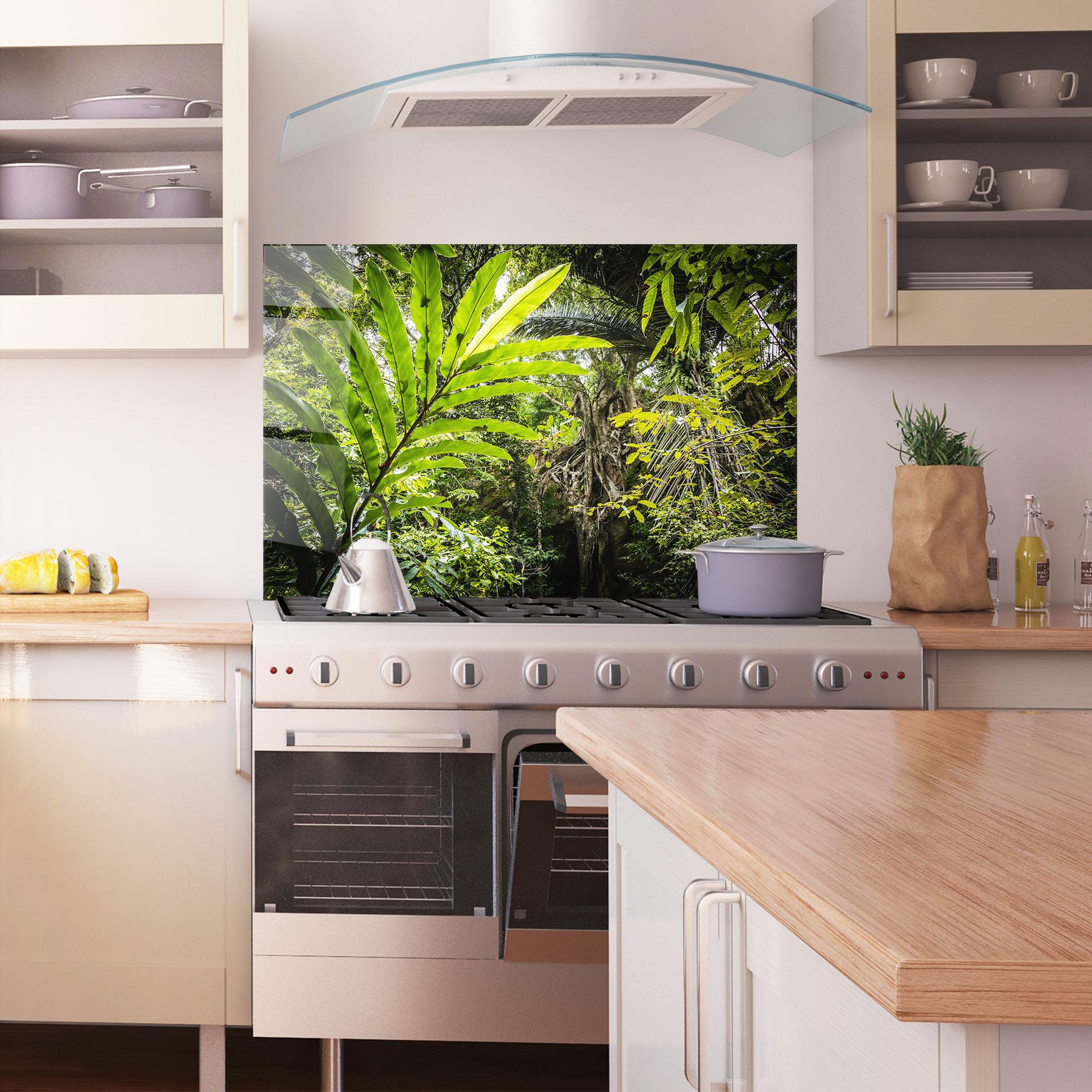 Küchenrückwand Glas Big Leaf Forest mockup 1