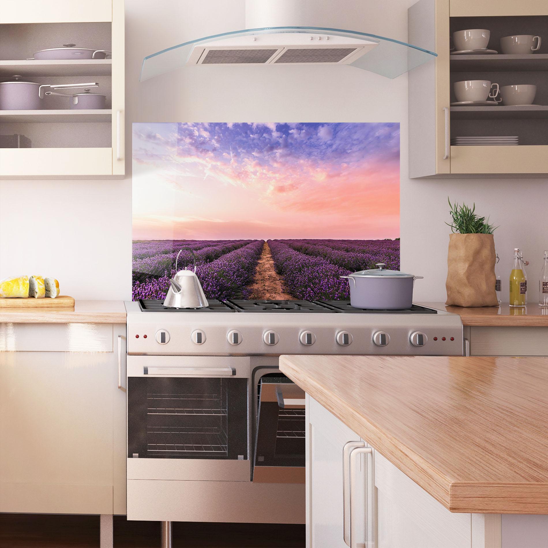Küchenrückwand Glas Lavender Field mockup 1