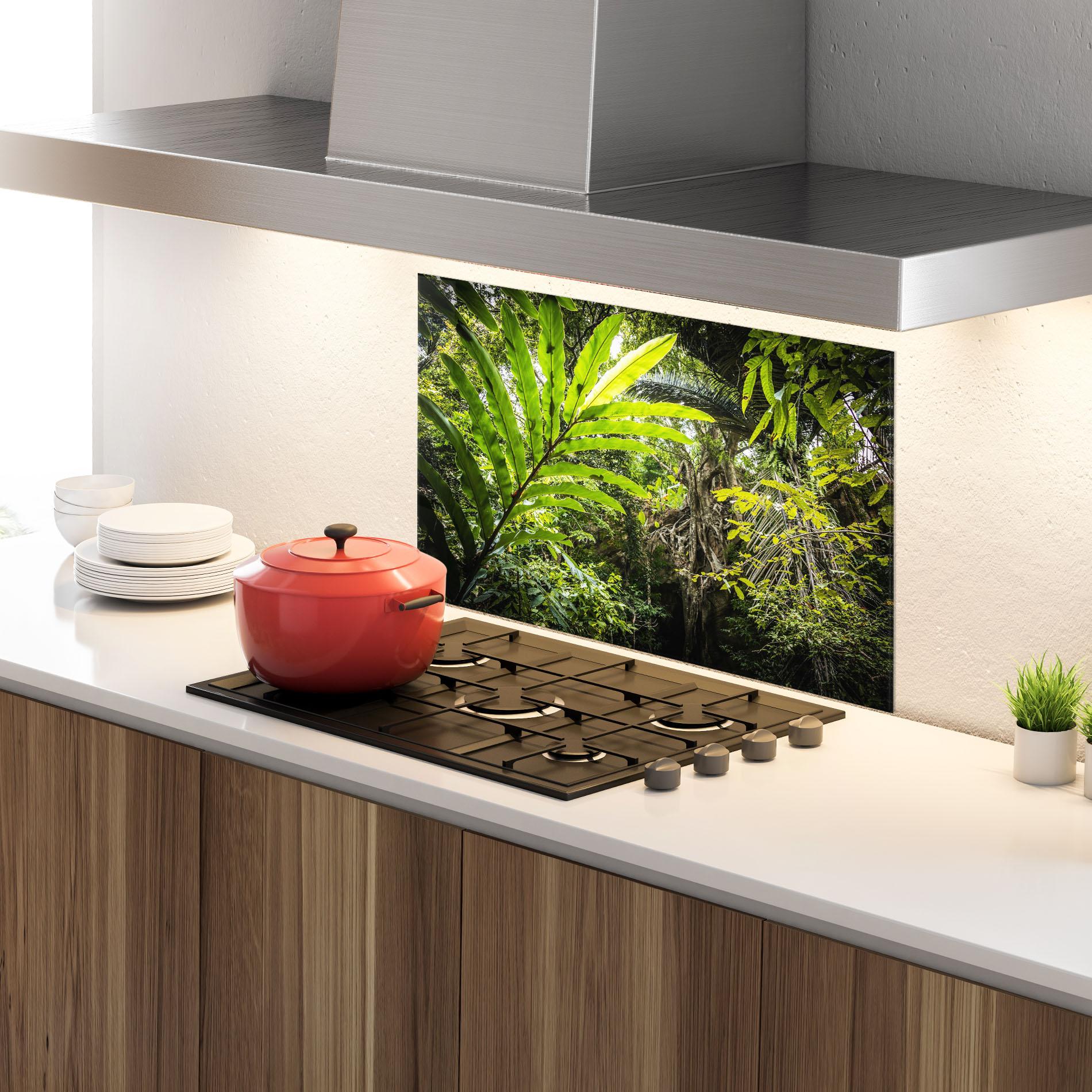 Küchenrückwand Glas Big Leaf Forest mockup 4