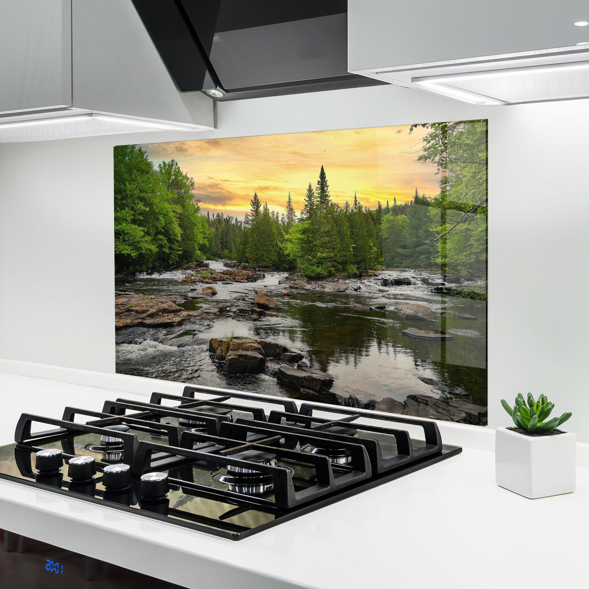 Küchenrückwand Glas Small River Forest mockup 6