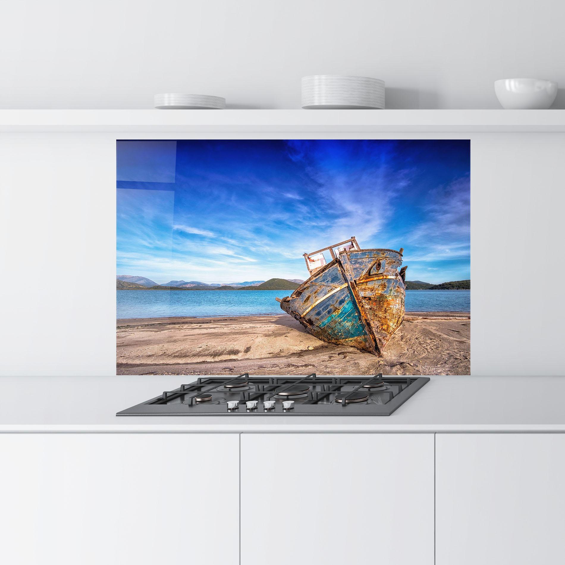 Küchenrückwand Glas Boat Blue Sky mockup 9