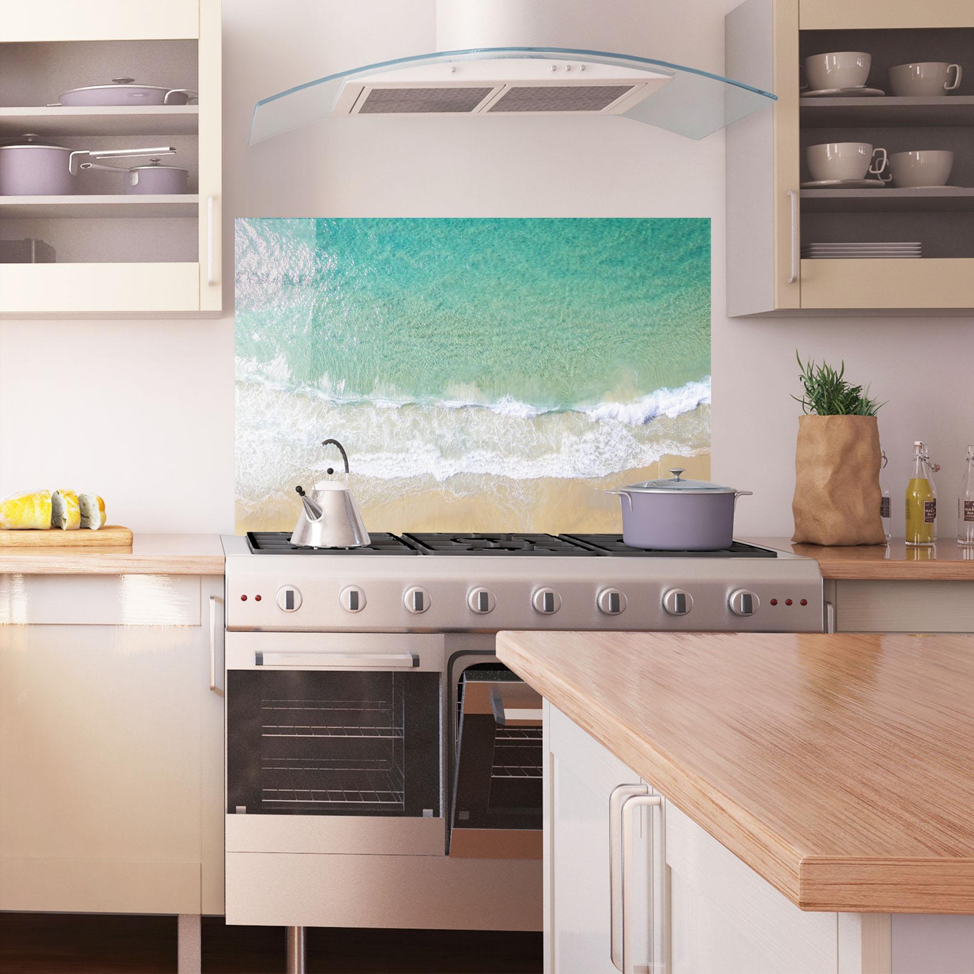 Küchenrückwand Glas Blue Waves Beach mockup 1
