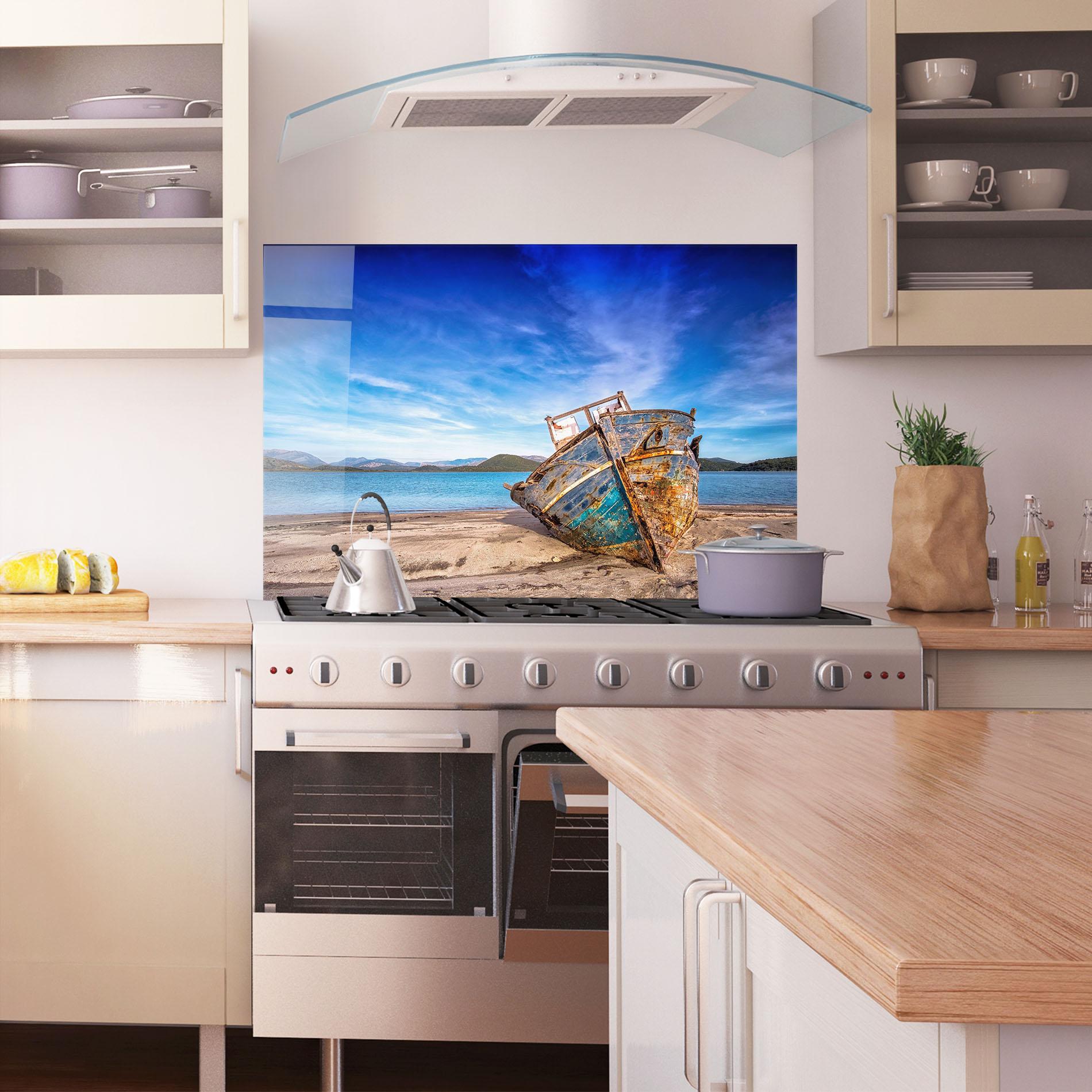 Küchenrückwand Glas Boat Blue Sky mockup 1