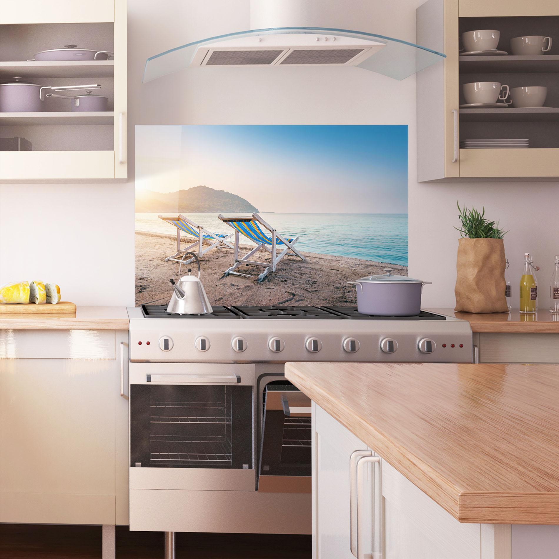 Küchenrückwand Glas Colorful Beach Chairs mockup 1
