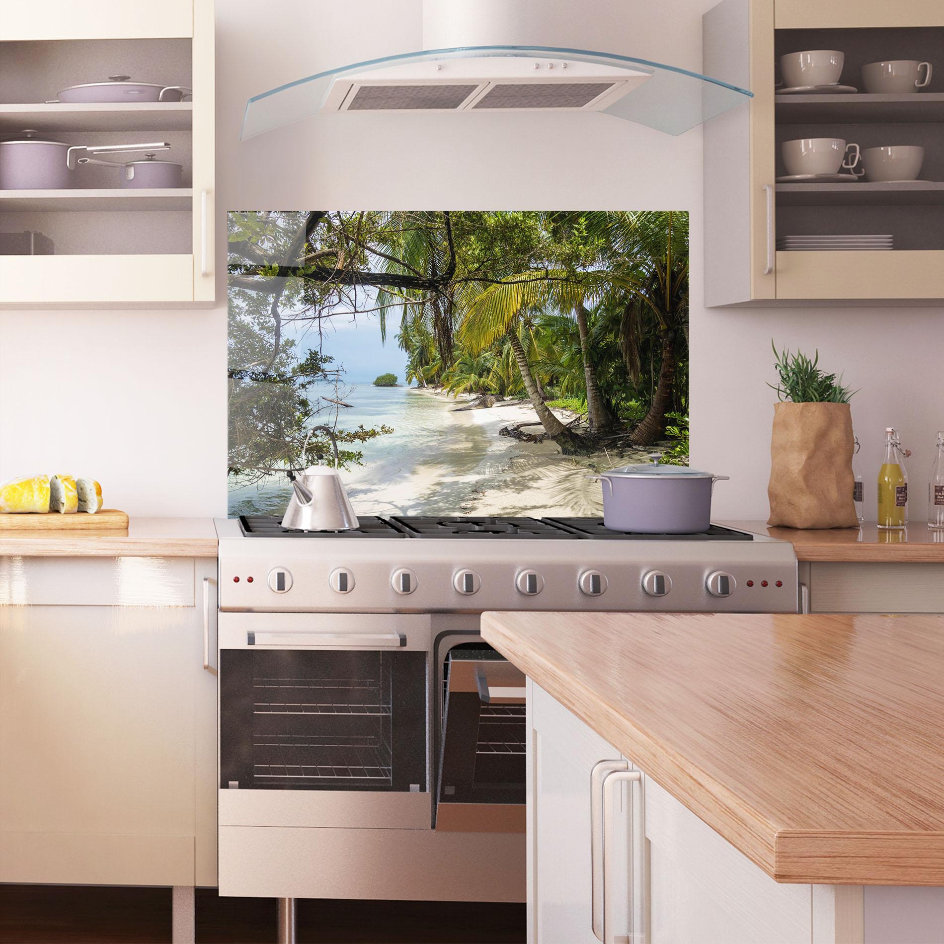 Küchenrückwand Glas Island Beach mockup 1