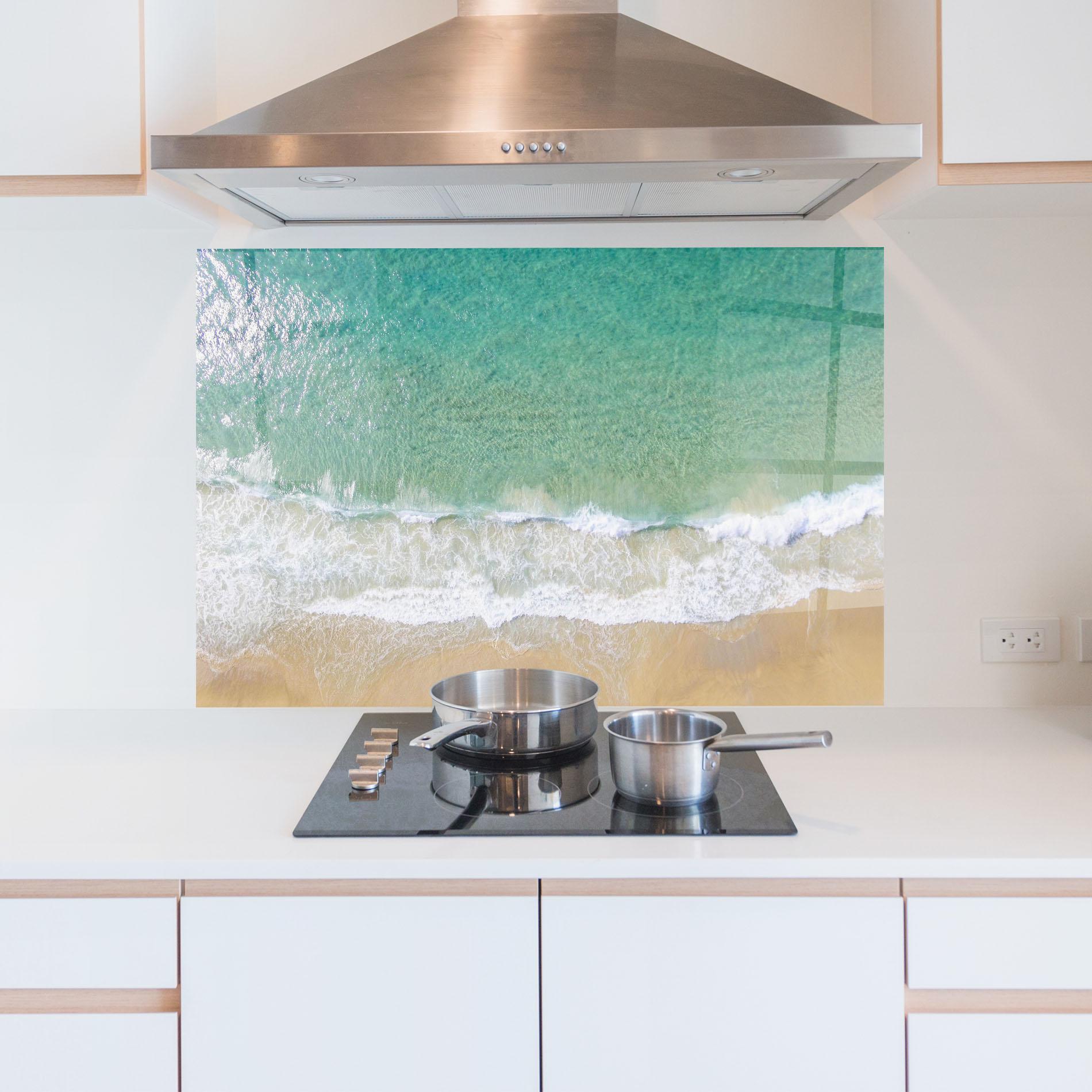 Küchenrückwand Glas Blue Waves Beach mockup 5