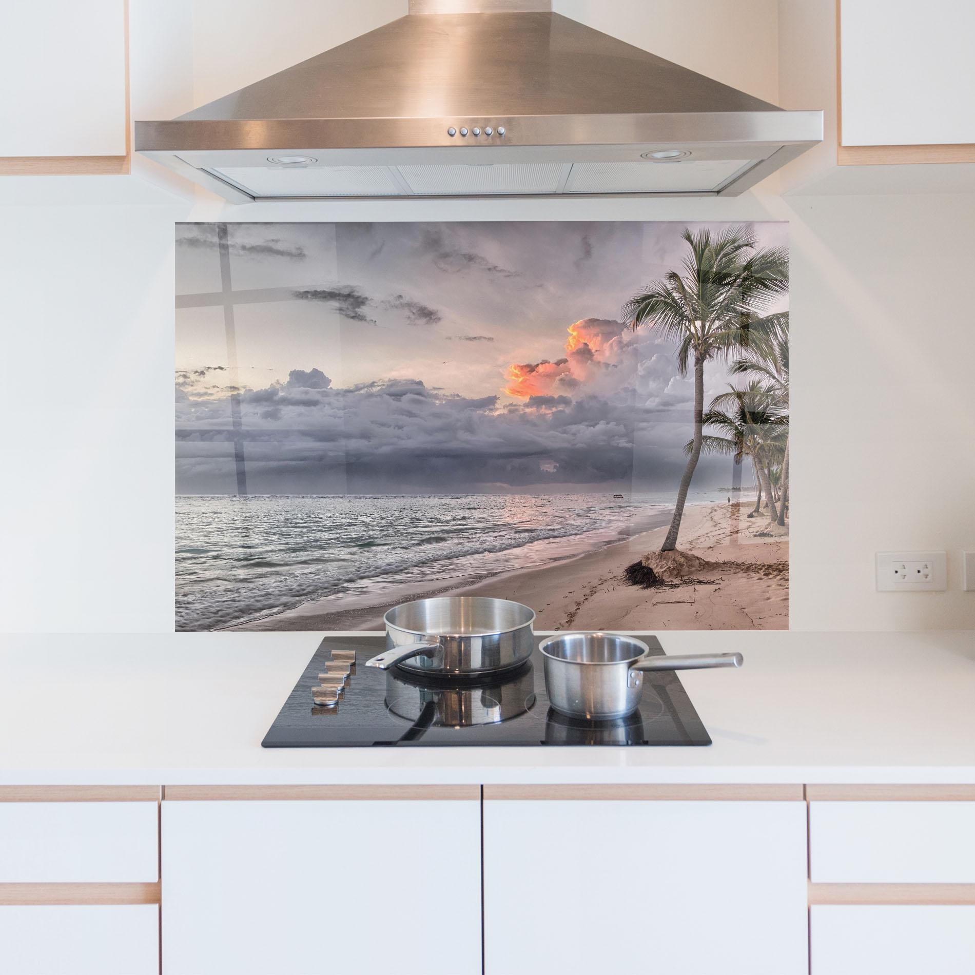 Küchenrückwand Glas Cloudy Beach mockup 5