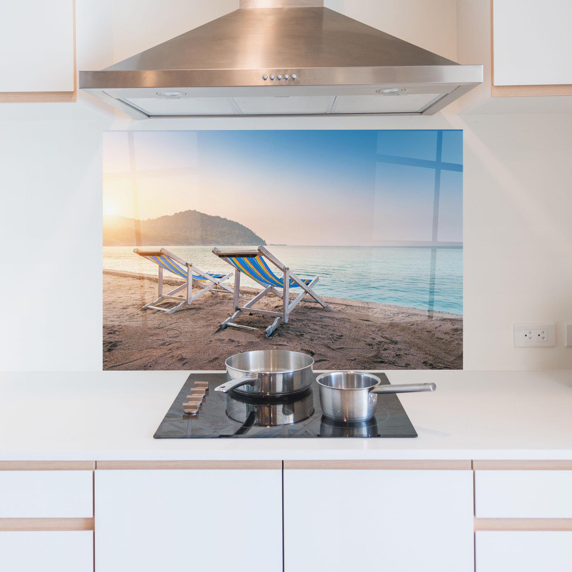 Küchenrückwand Glas Colorful Beach Chairs mockup 5