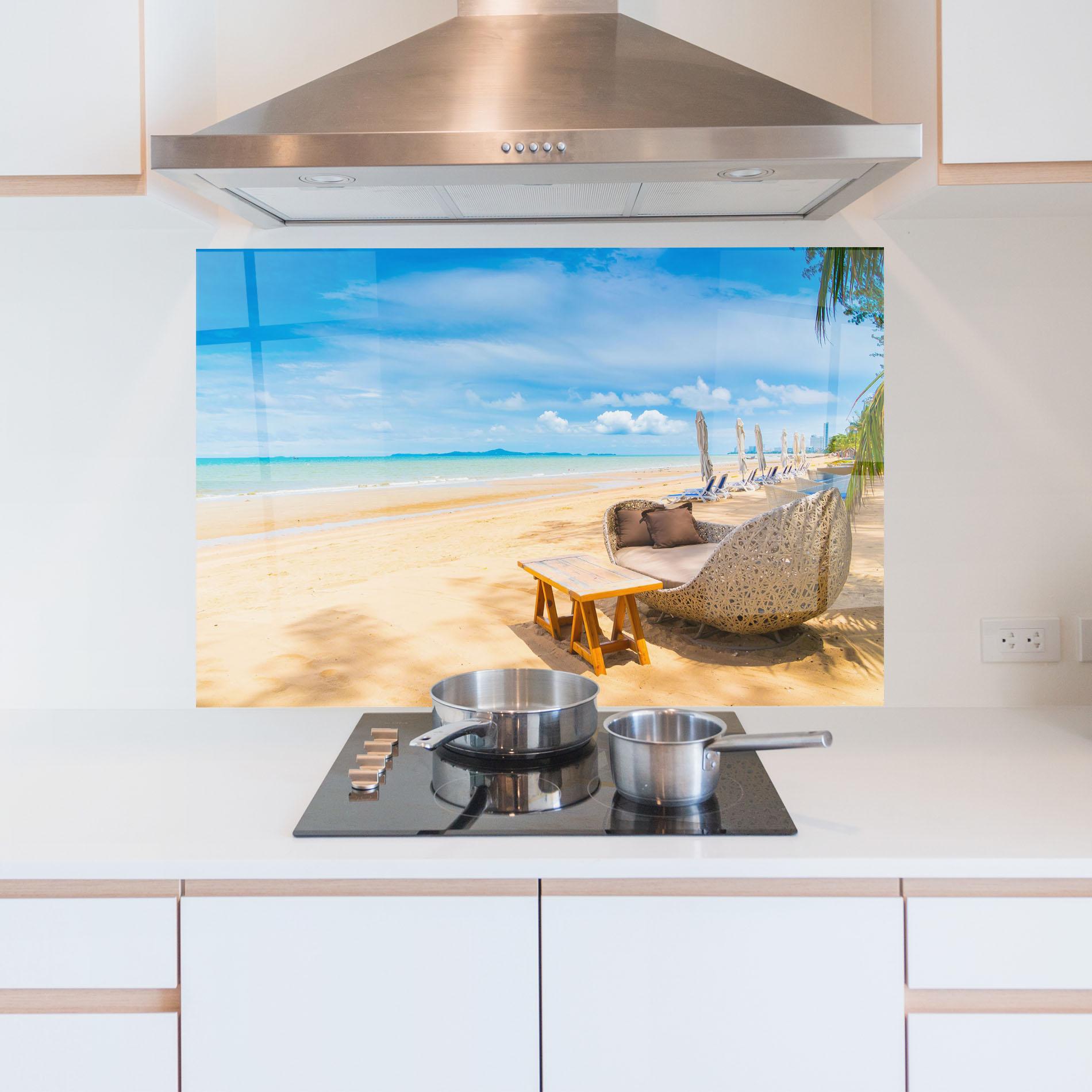 Küchenrückwand Glas Dinning Blue Sky mockup 5