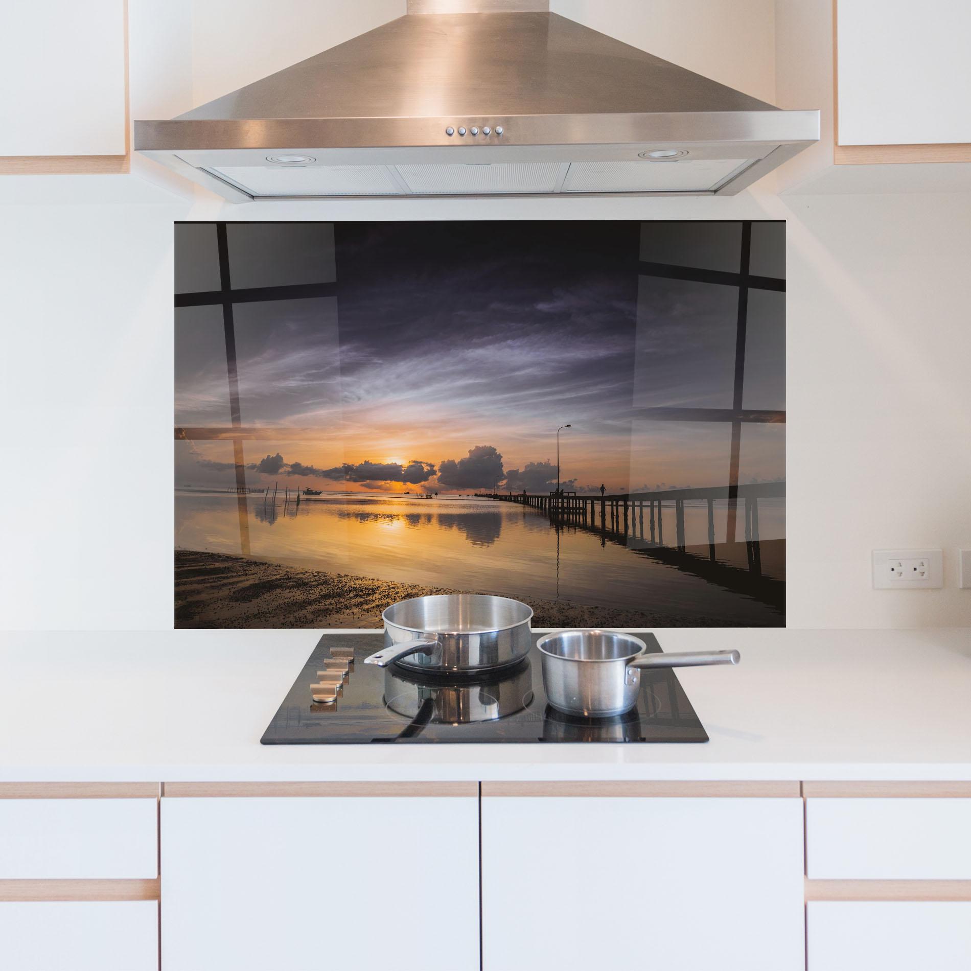 Küchenrückwand Glas Orange Purple Beach mockup 5