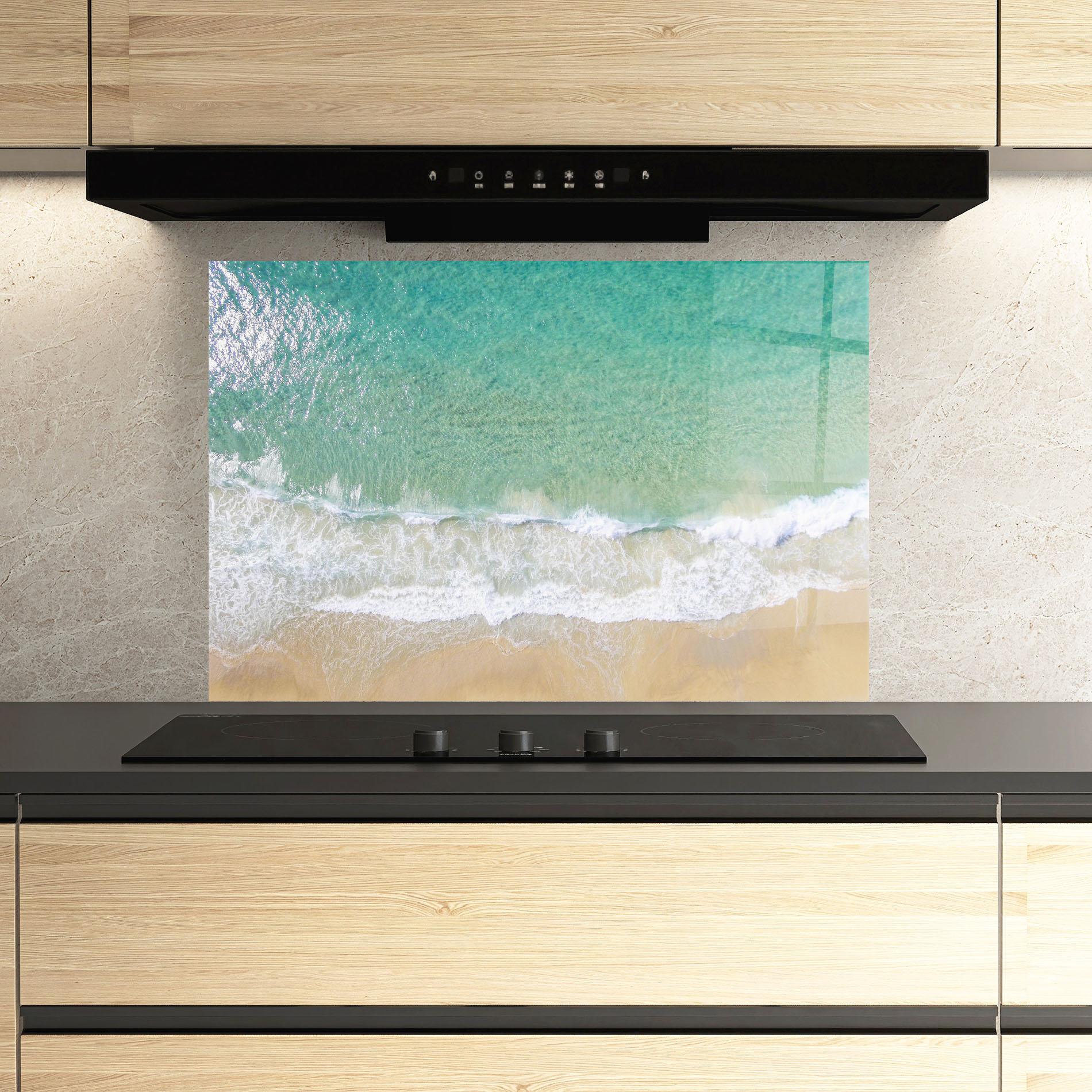 Küchenrückwand Glas Blue Waves Beach mockup 3