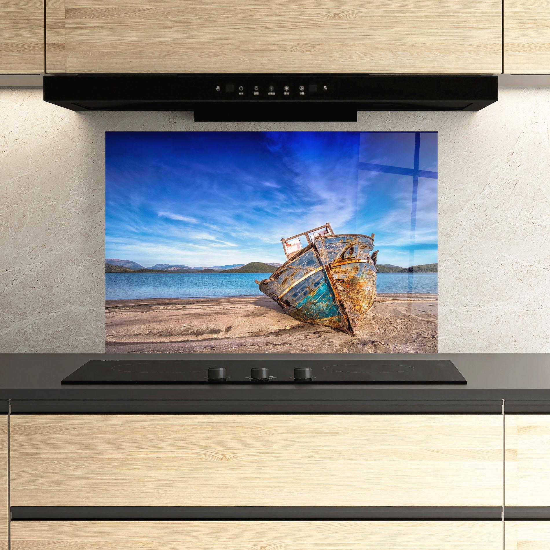 Küchenrückwand Glas Boat Blue Sky mockup 3