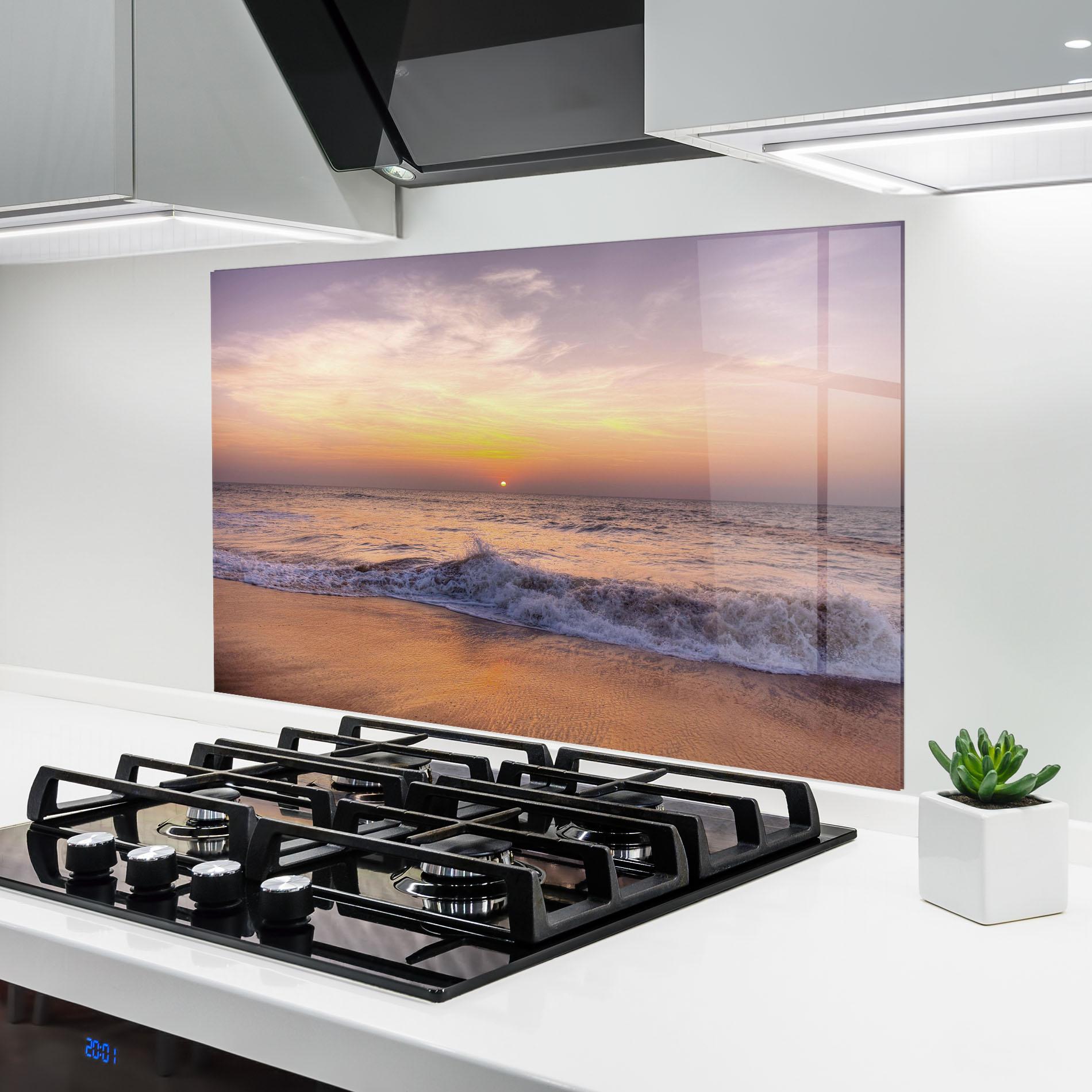 Küchenrückwand Glas Purple Sky Beach mockup 6