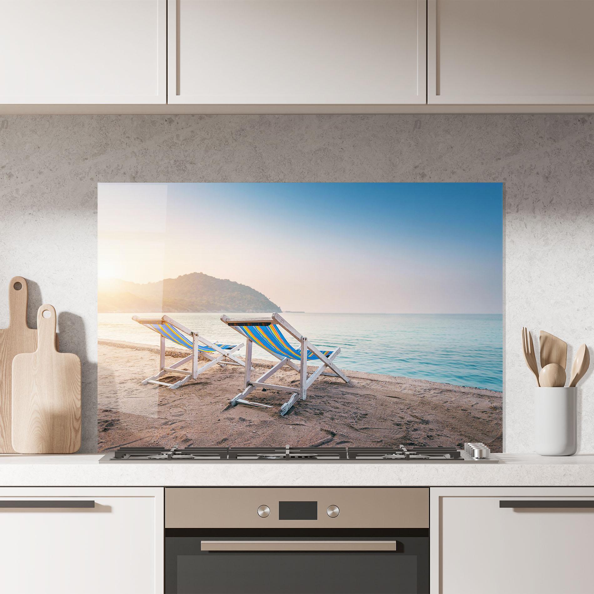 Küchenrückwand Glas Colorful Beach Chairs mockup 7