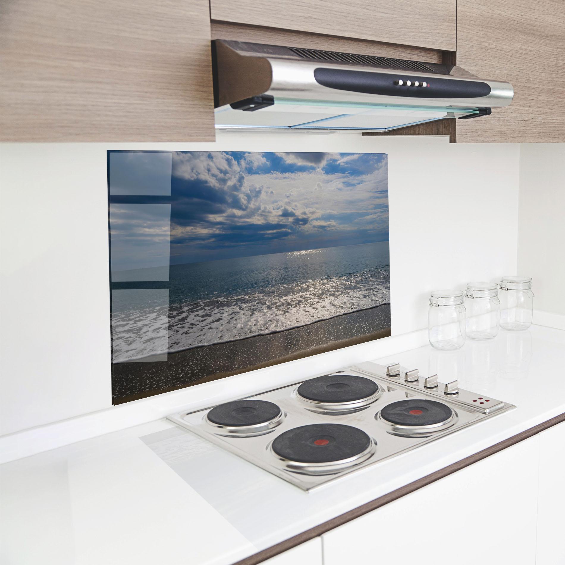 Küchenrückwand Glas Blue Cream Beach mockup 8
