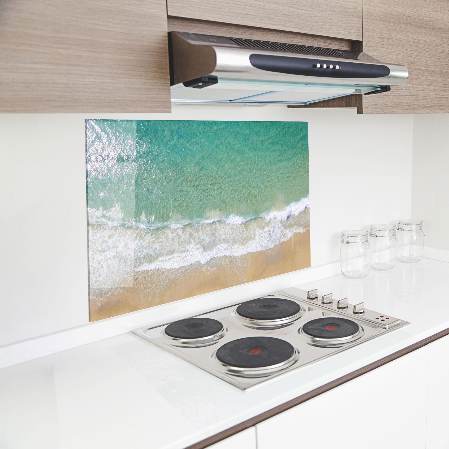 Küchenrückwand Glas Blue Waves Beach mockup 8