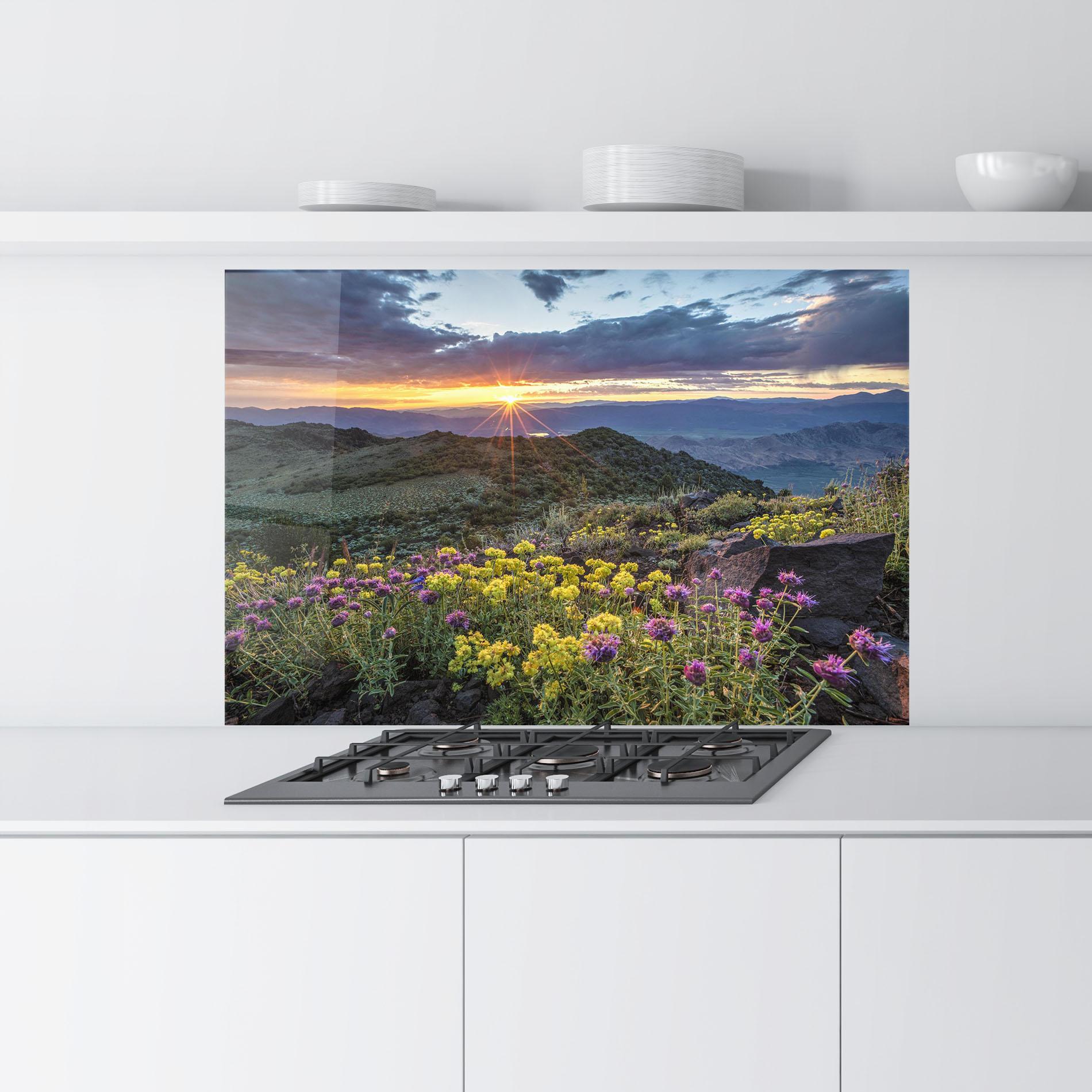 Küchenrückwand Glas Beautiful Spring View mockup 9