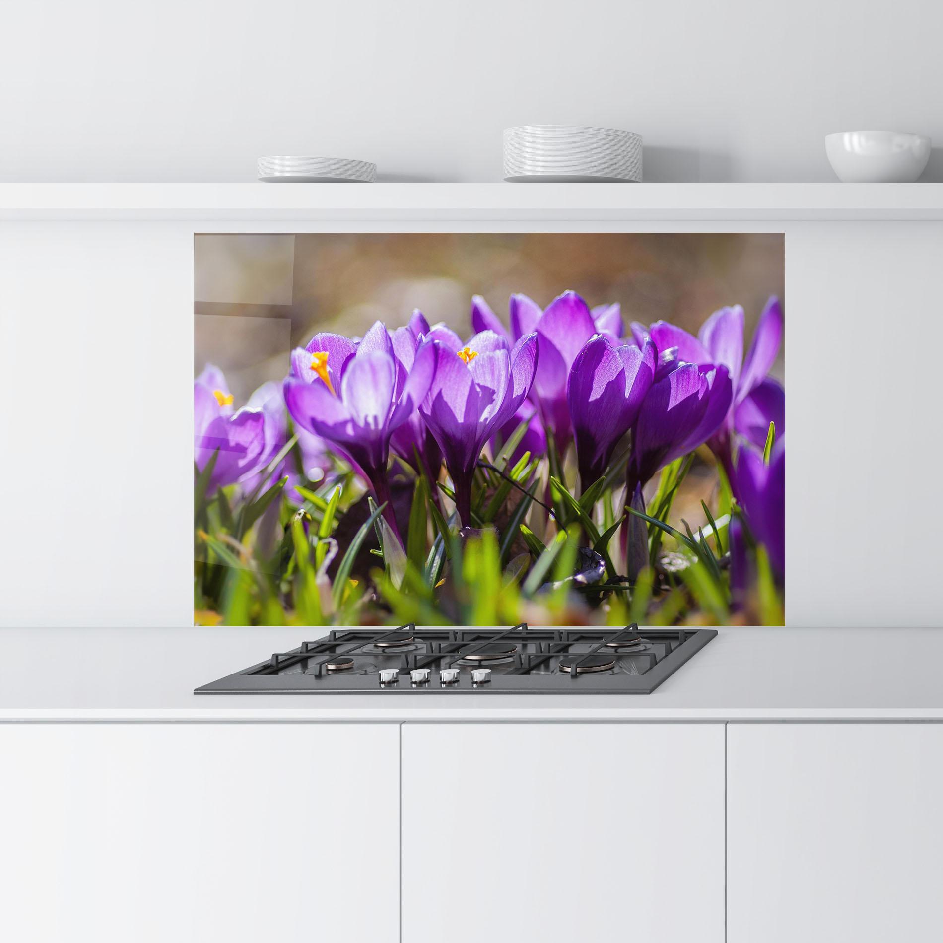 Küchenrückwand Glas Purple Spring Flower mockup 9
