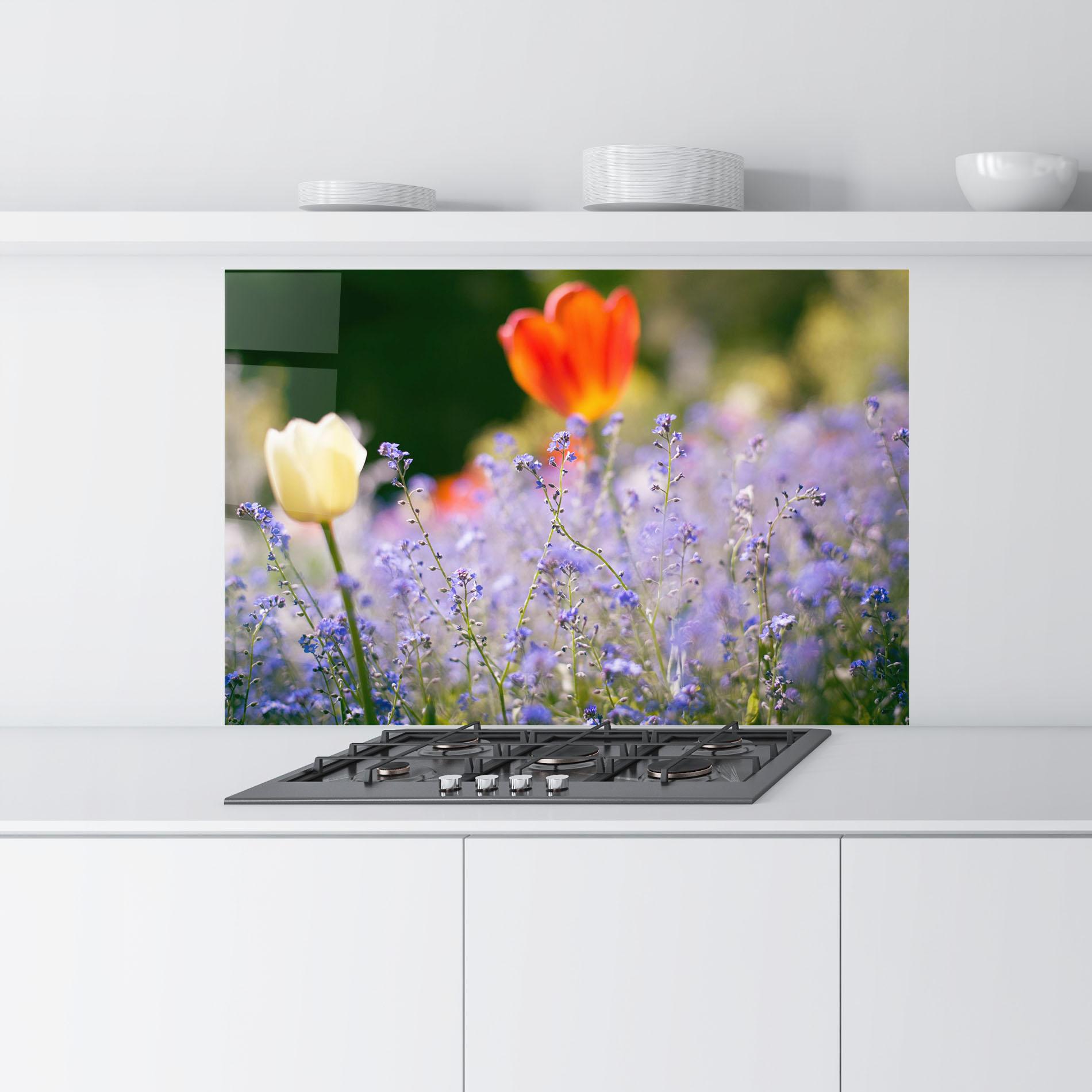 Küchenrückwand Glas Small Little Spring Flower mockup 9