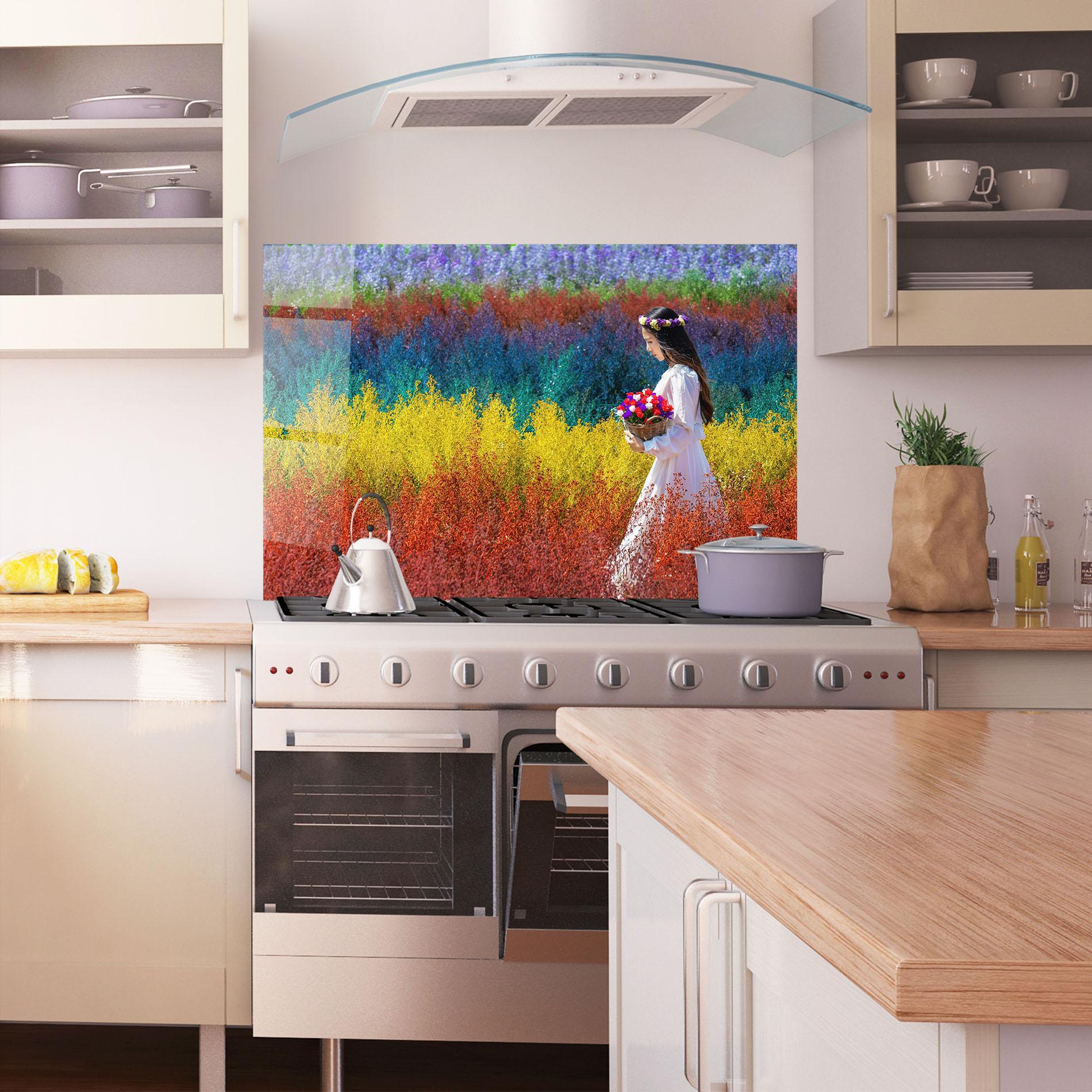 Küchenrückwand Glas Holding Spring Flowers mockup 1