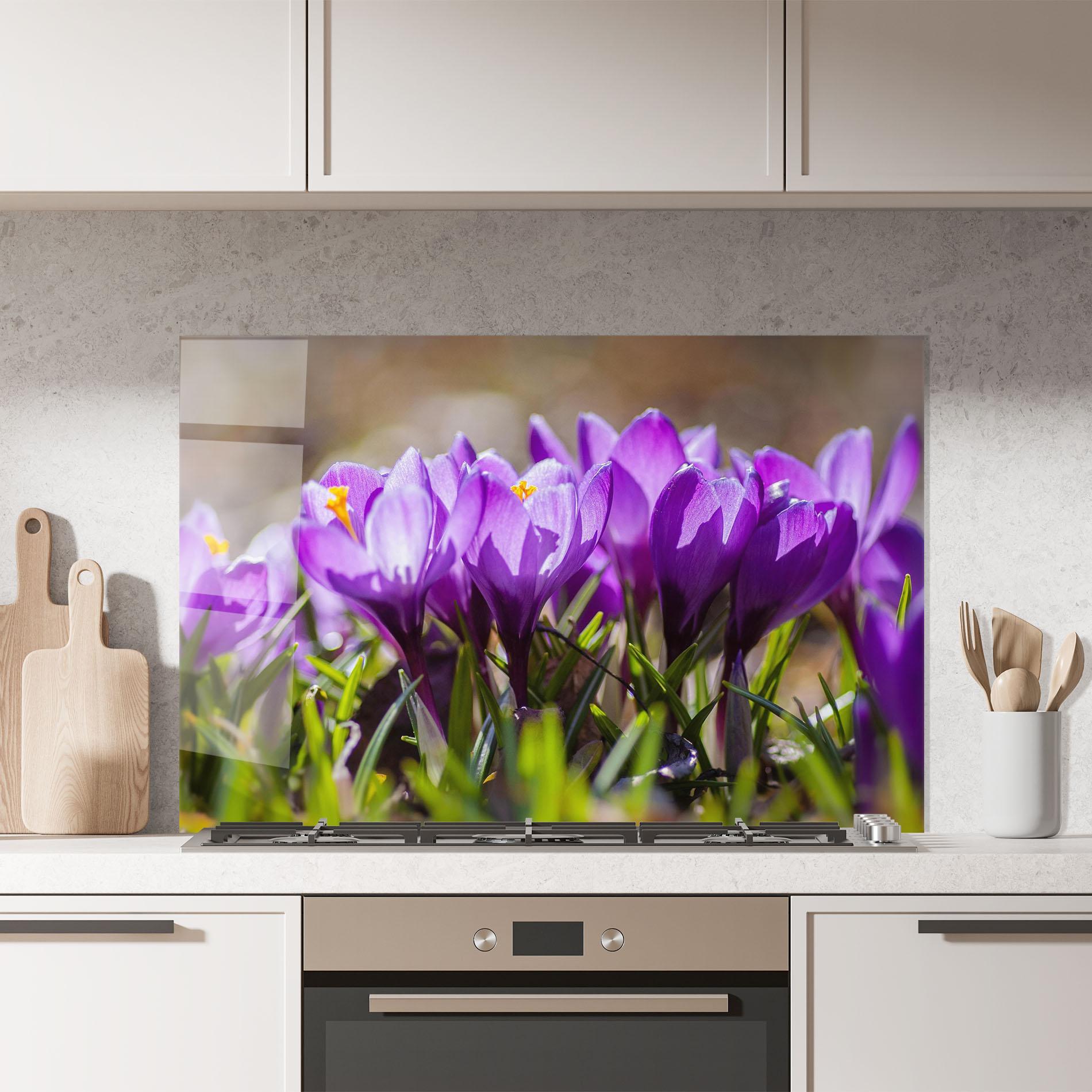 Küchenrückwand Glas Purple Spring Flower mockup 7