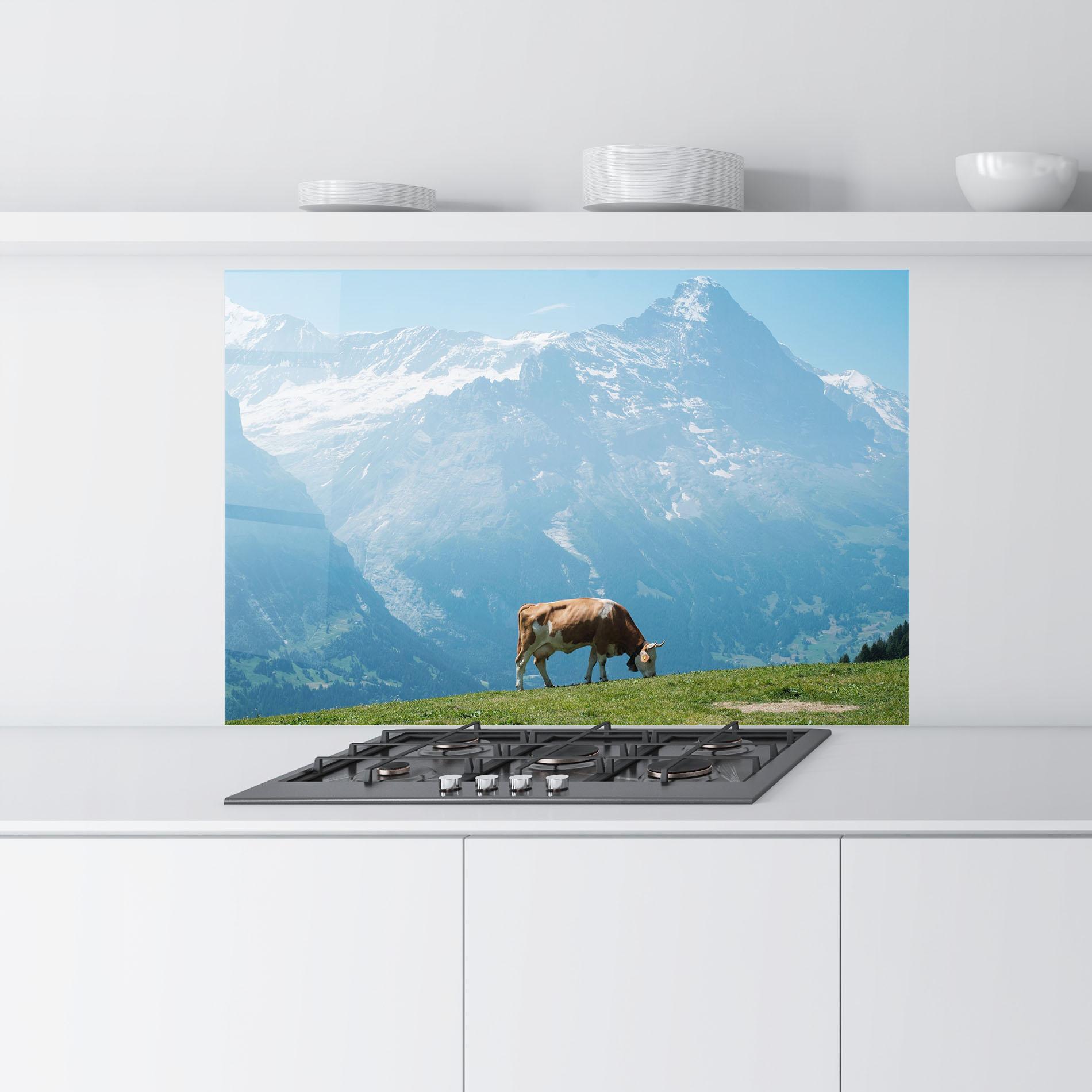 Küchenrückwand Glas Cow Mountain mockup 9