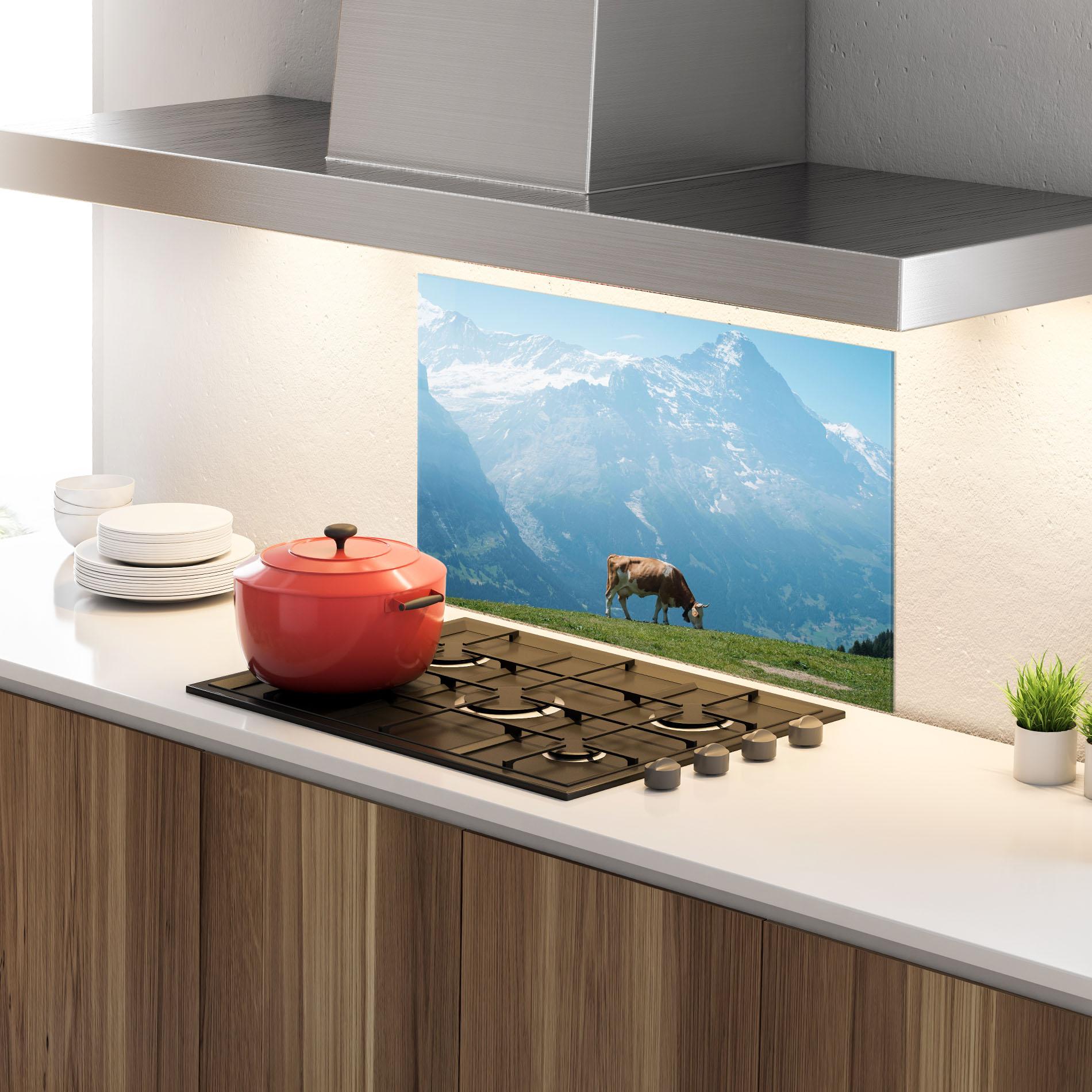 Küchenrückwand Glas Cow Mountain mockup 4