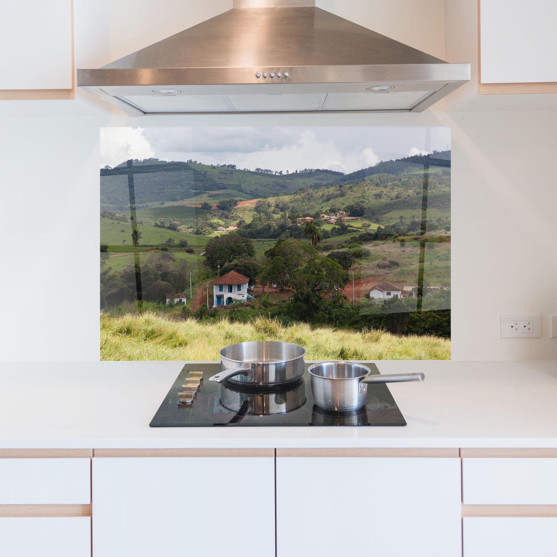 Küchenrückwand Glas Green Countryside mockup 5