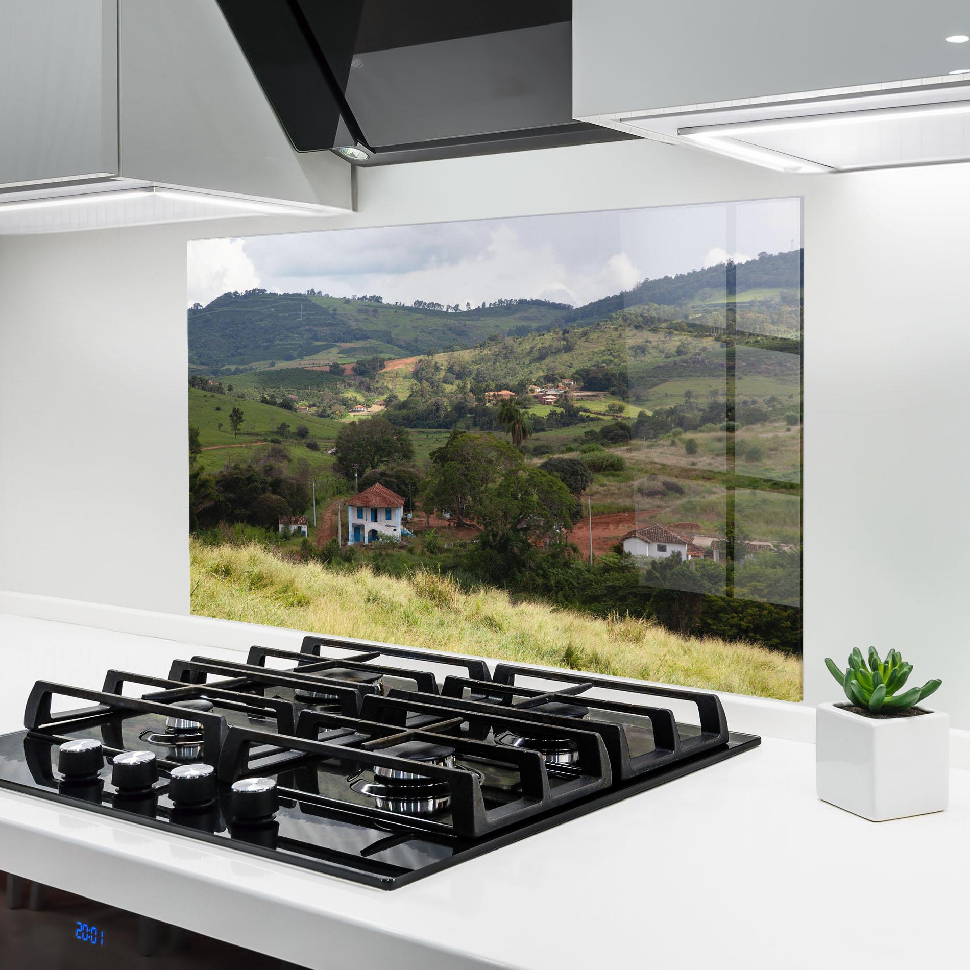 Küchenrückwand Glas Green Countryside mockup 6