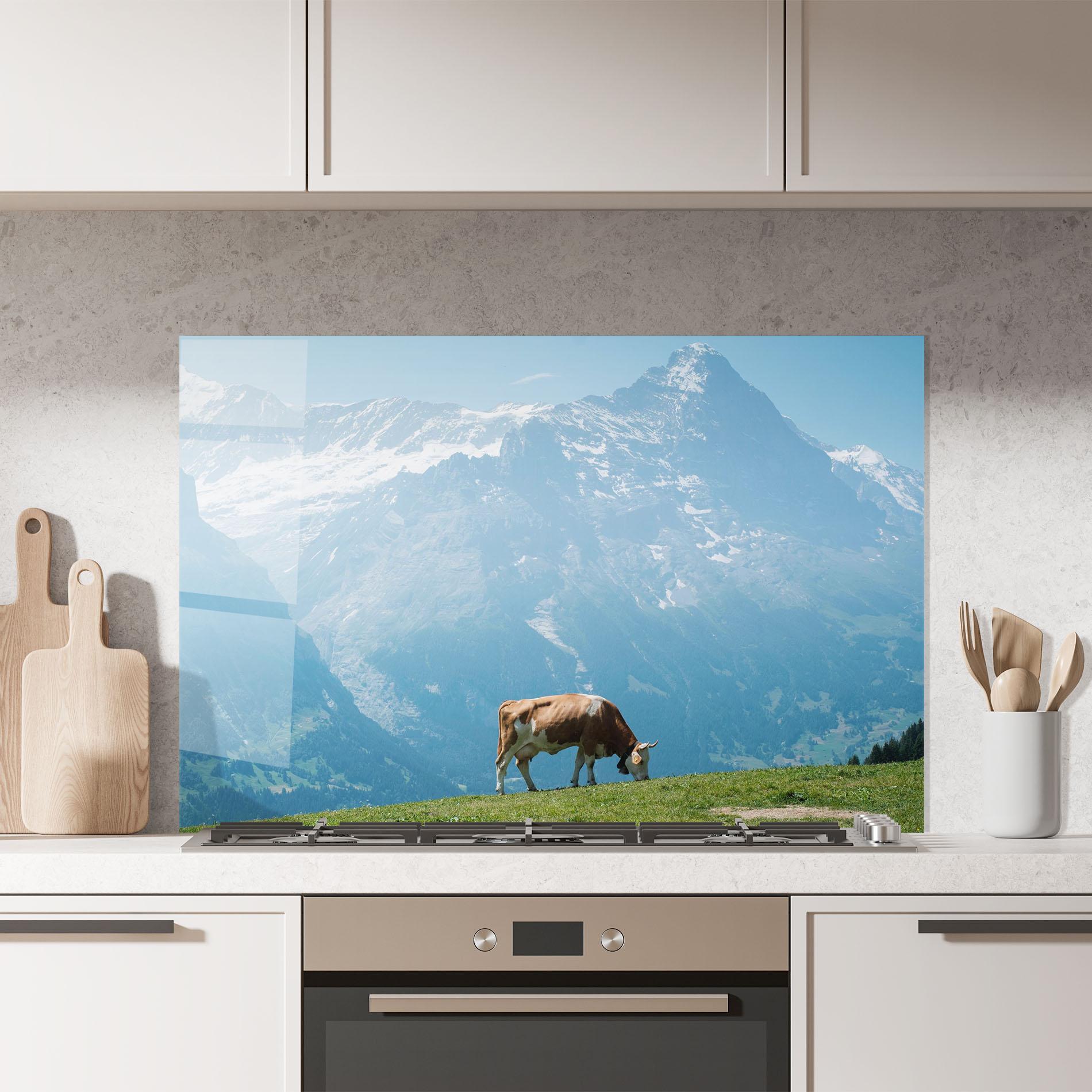 Küchenrückwand Glas Cow Mountain mockup 7