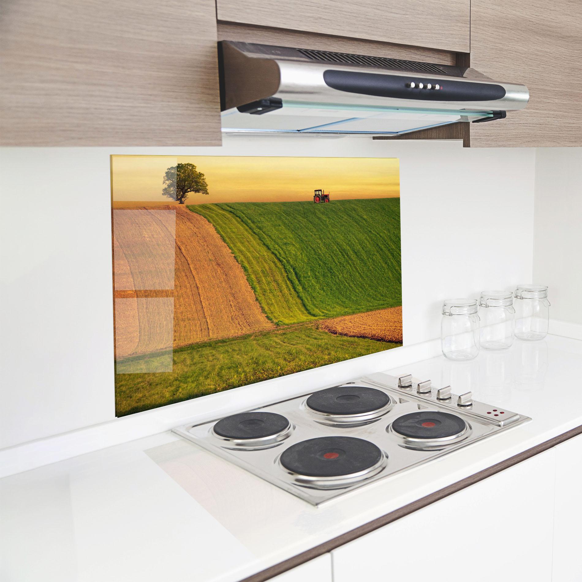 Küchenrückwand Glas Green Cream Field mockup 8