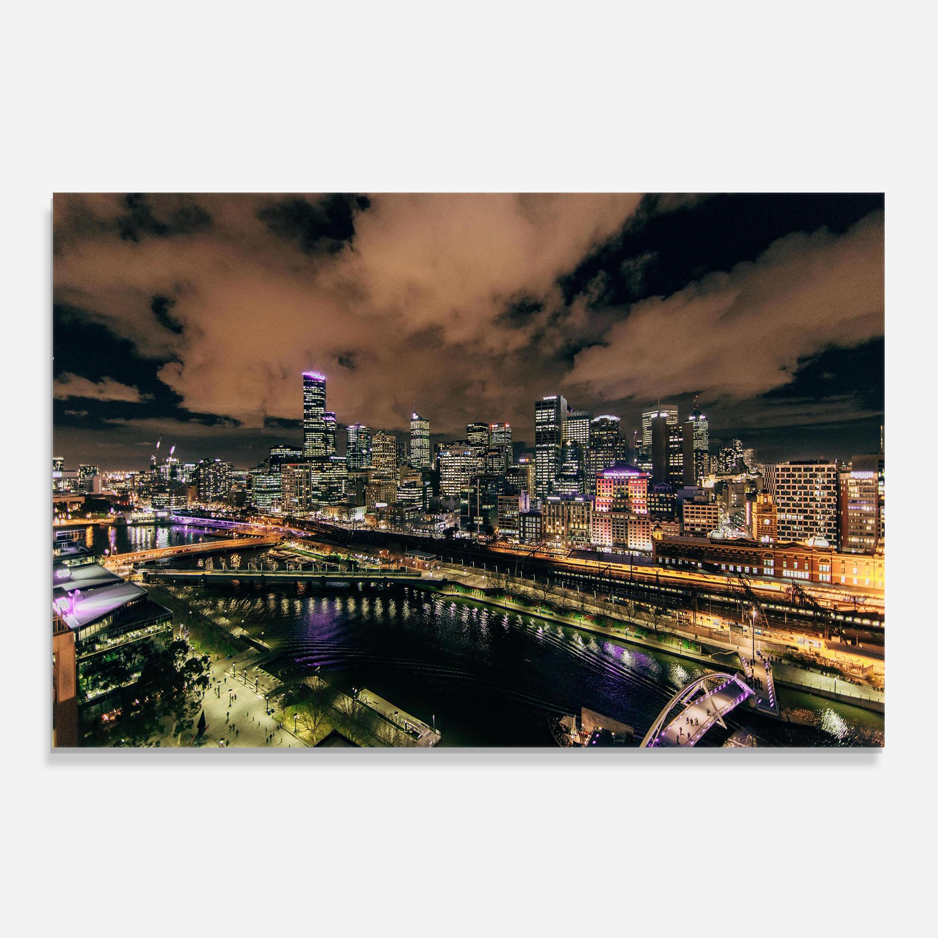 Küchenrückwand Glas Green Purple City mockup 0