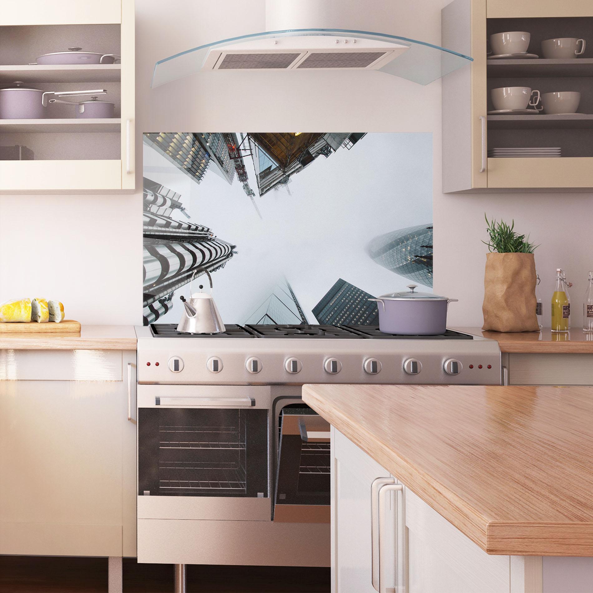 Küchenrückwand Glas Foggy Sky Tower mockup 1