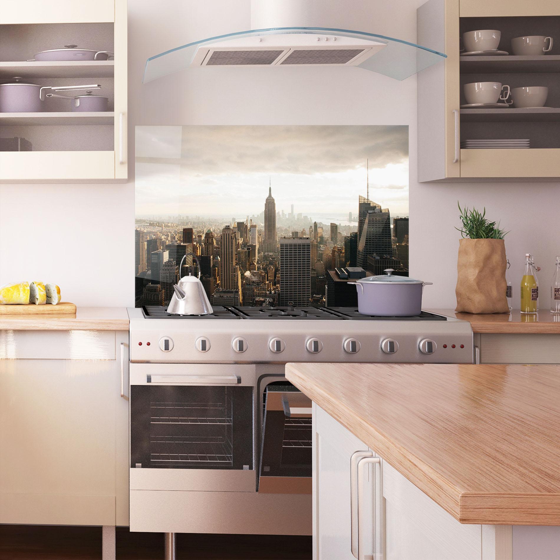 Küchenrückwand Glas Grey Cloud Buildings mockup 1