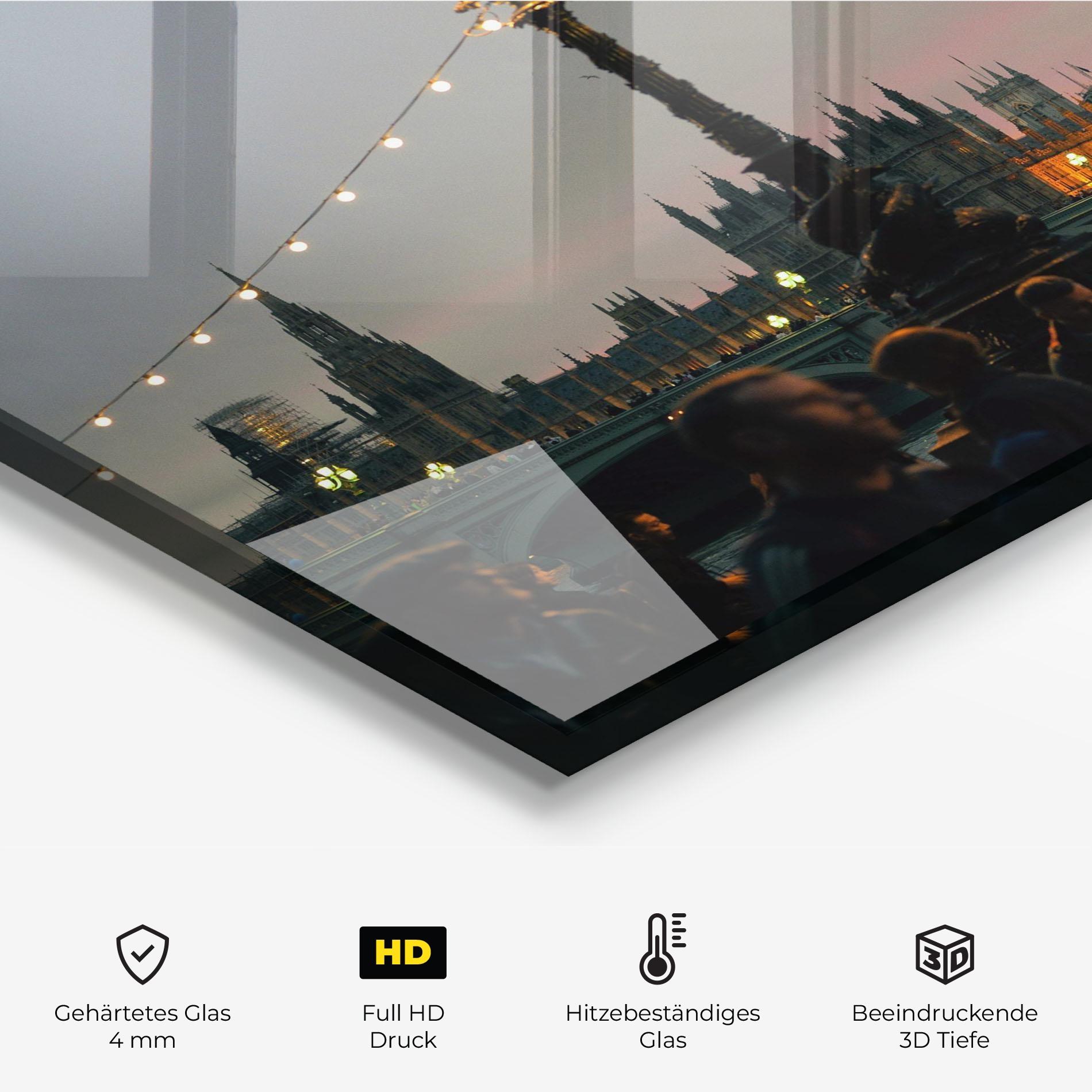 Küchenrückwand Glas Clock Lights mockup 2