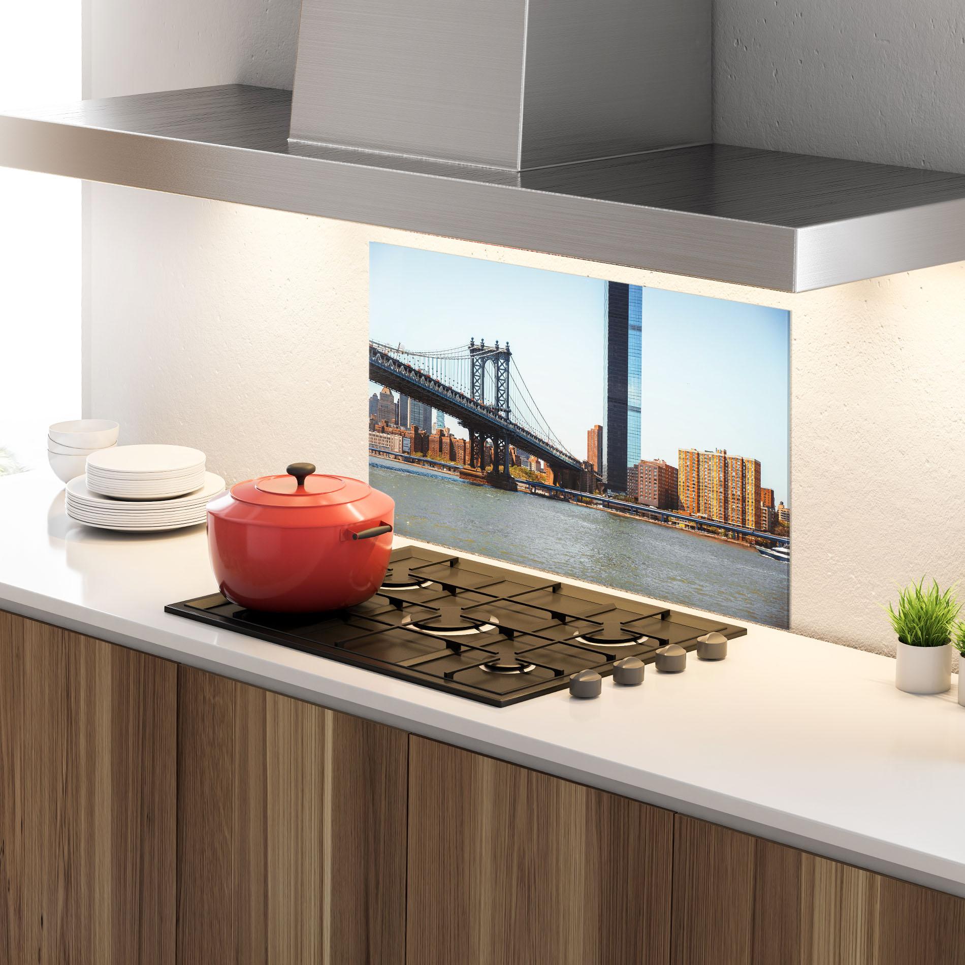 Küchenrückwand Glas Big City Bridge mockup 4