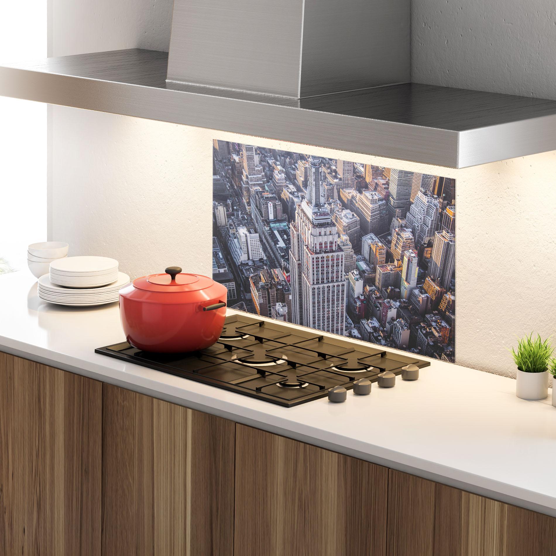 Küchenrückwand Glas Big Grey Tower mockup 4