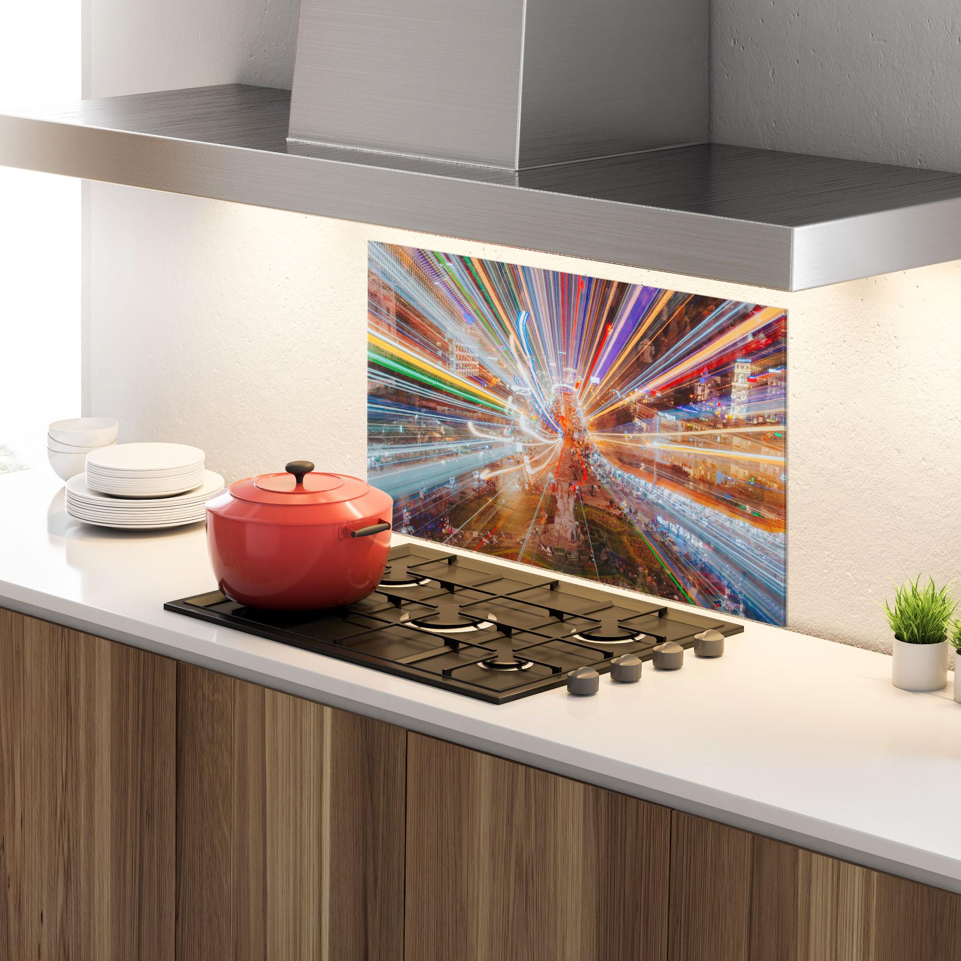 Küchenrückwand Glas Colorful Light City mockup 4