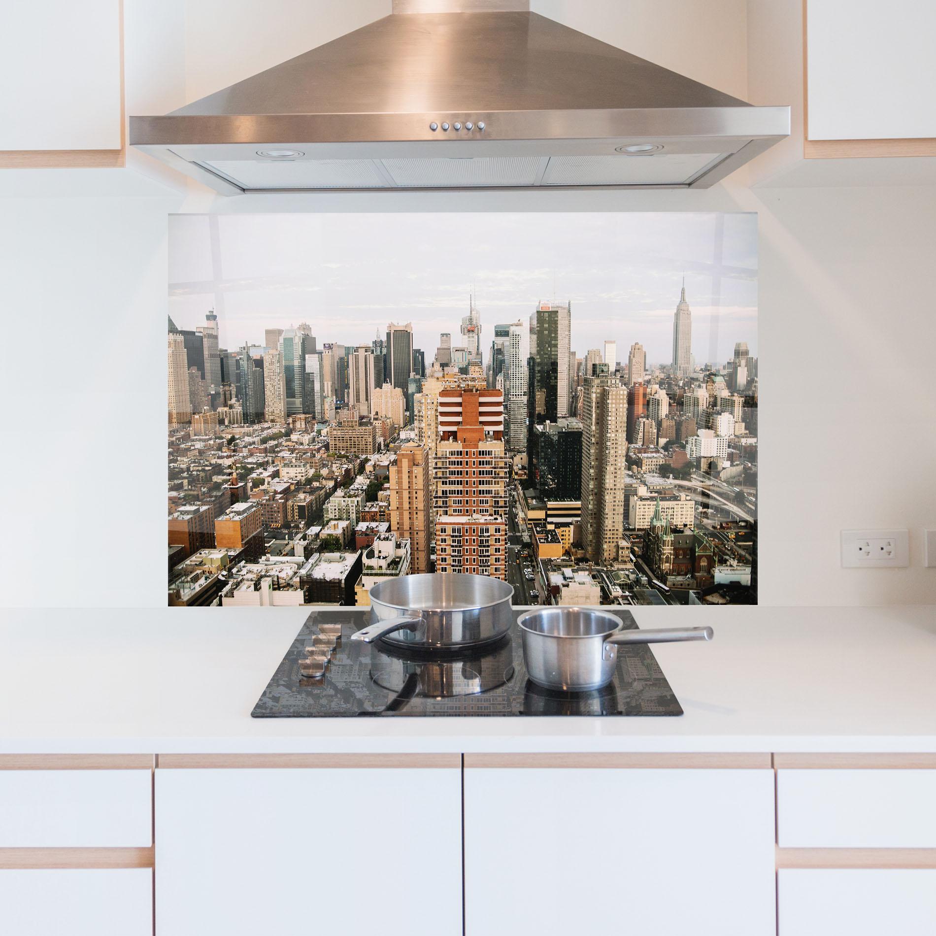 Küchenrückwand Glas Cream Orange Building mockup 5