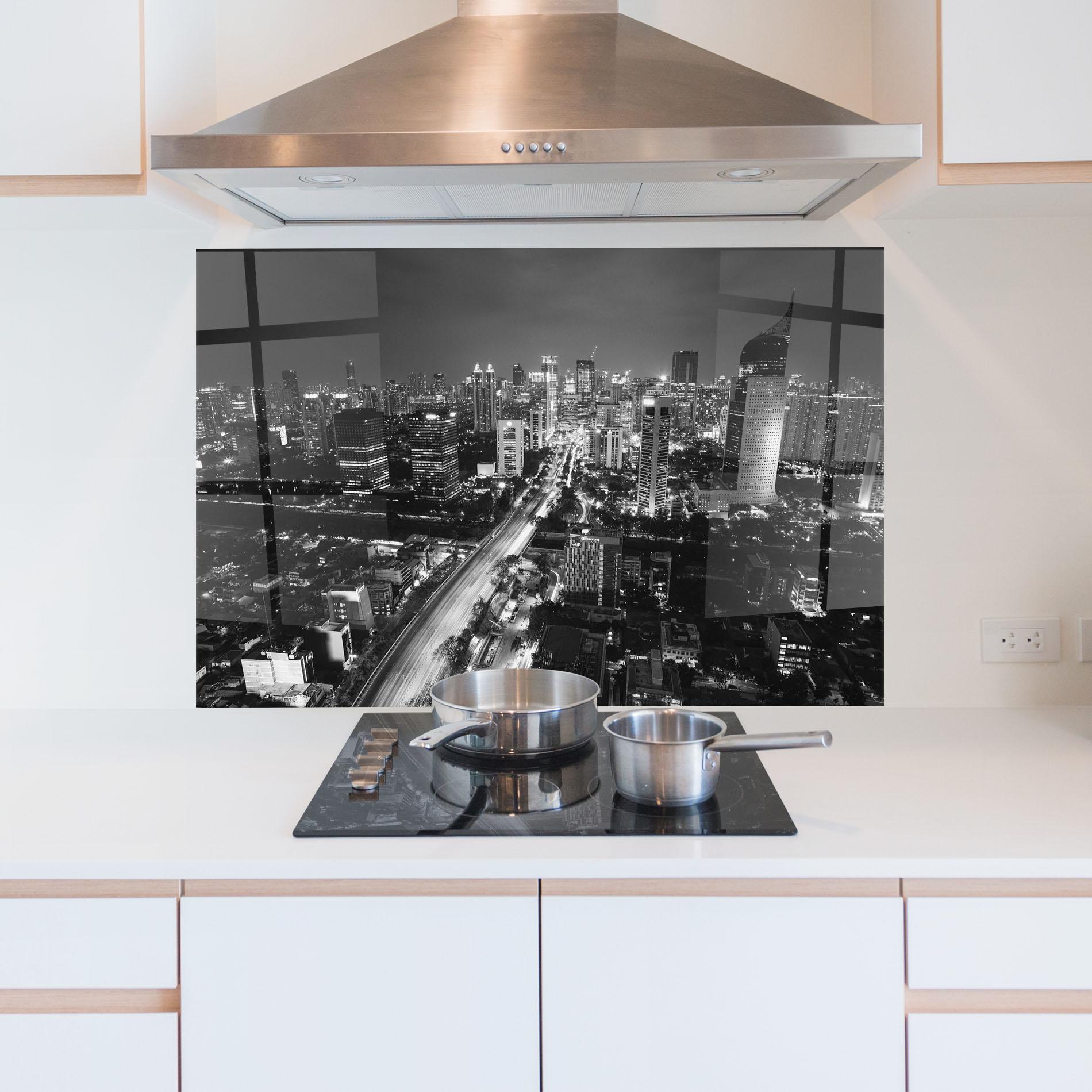 Küchenrückwand Glas Grey Lights City mockup 5