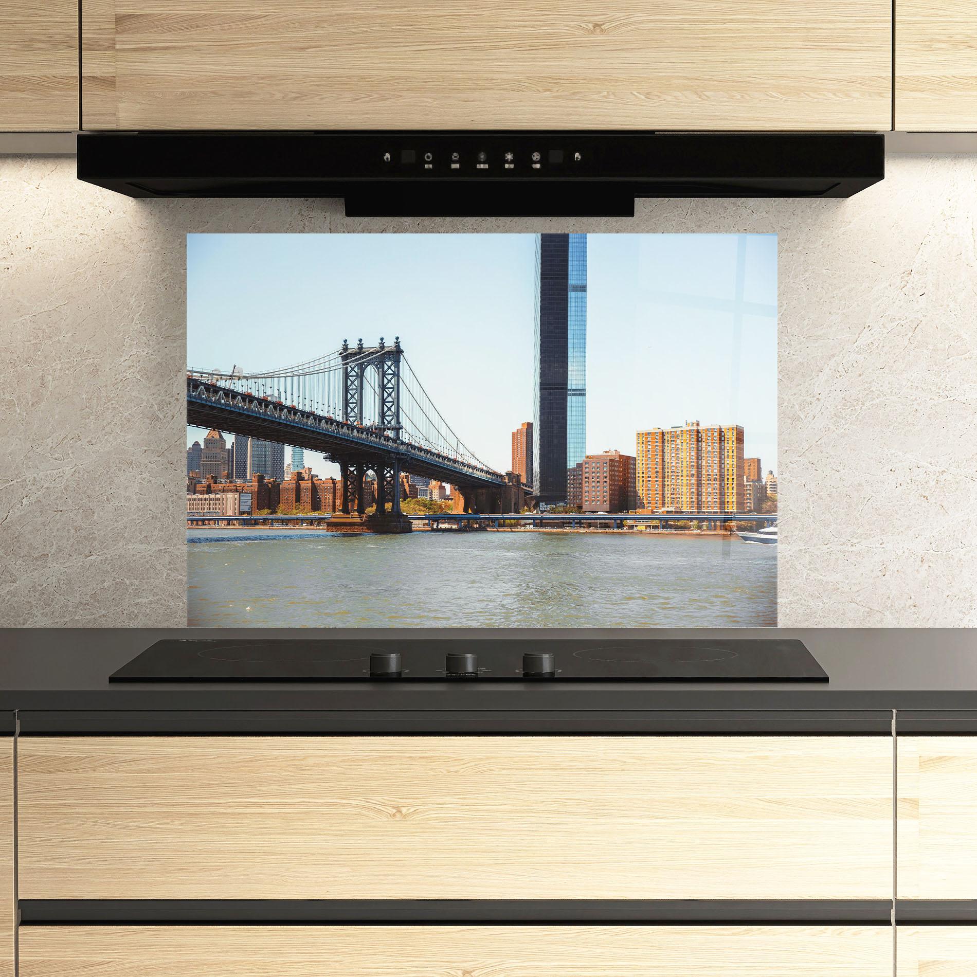 Küchenrückwand Glas Big City Bridge mockup 3