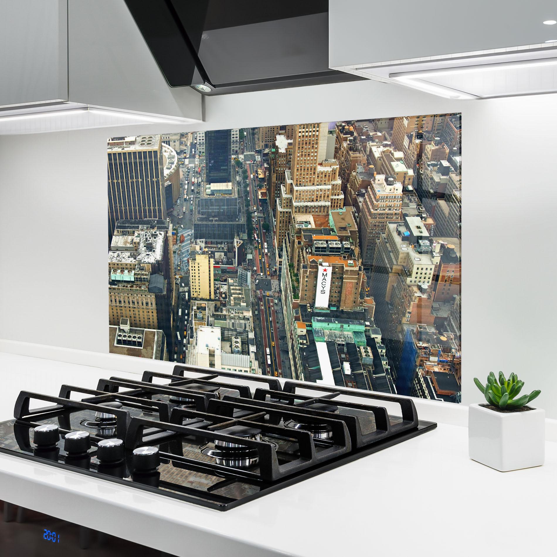 Küchenrückwand Glas Cream Tall Building mockup 6