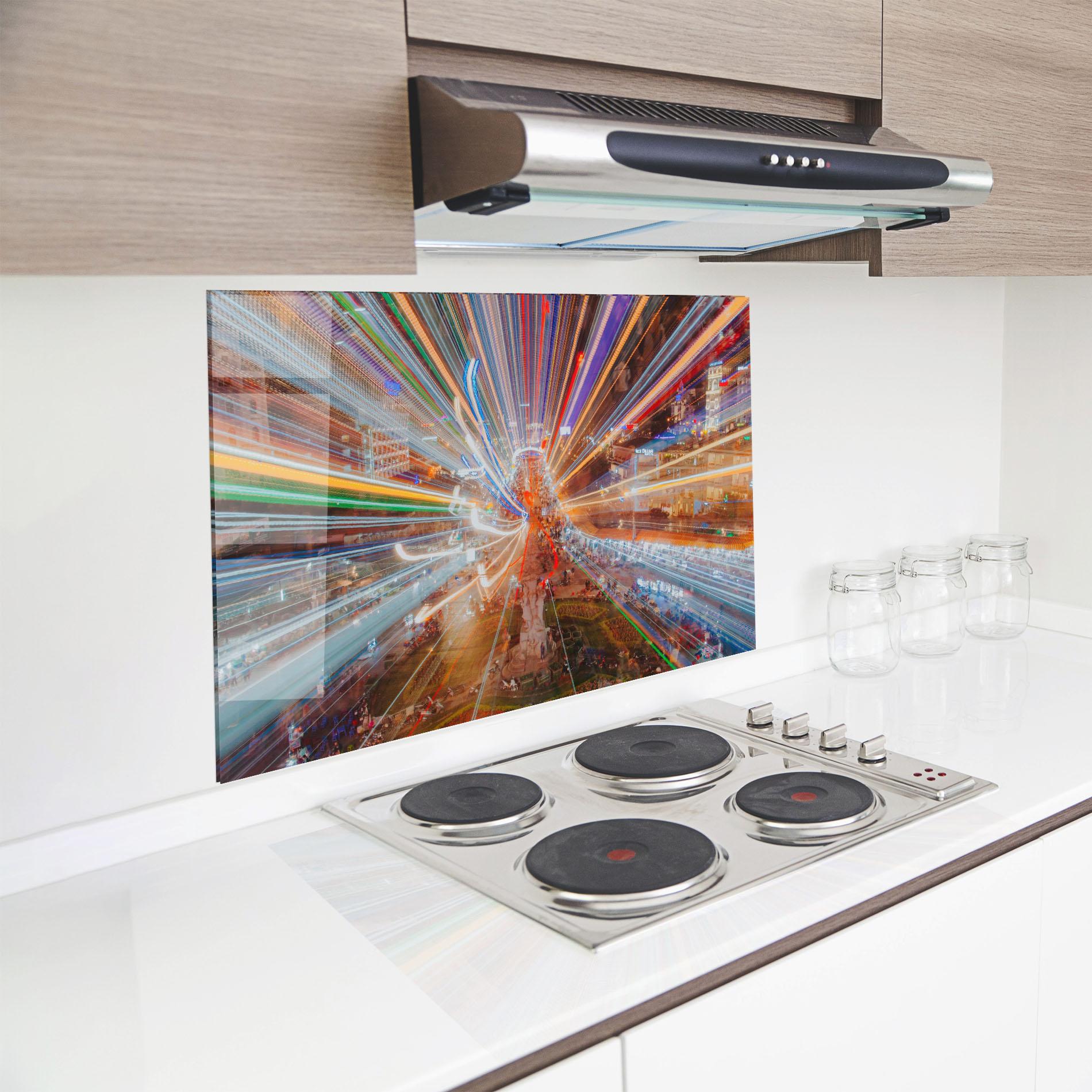 Küchenrückwand Glas Colorful Light City mockup 8
