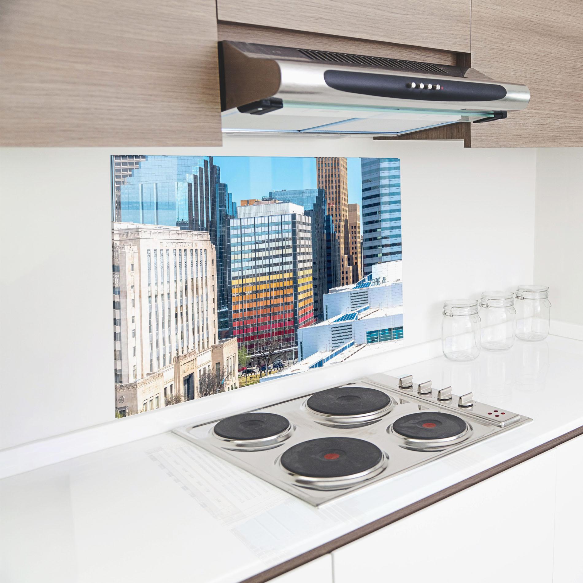 Küchenrückwand Glas Colorful Urban Building mockup 8