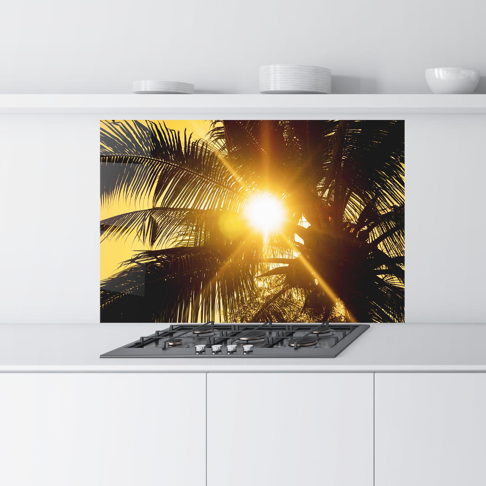 Küchenrückwand Glas Palm Trees Sun mockup 9