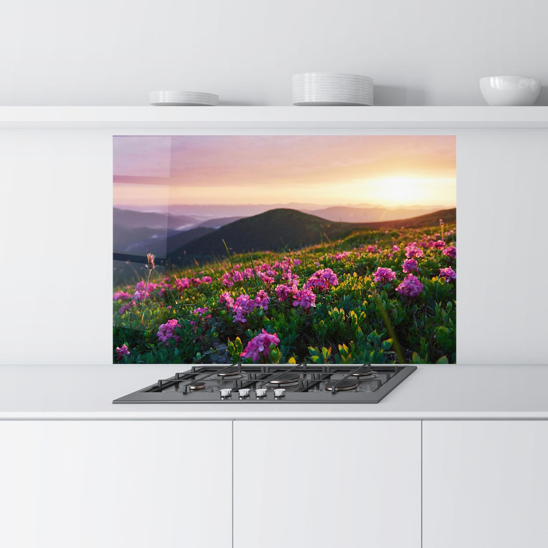 Küchenrückwand Glas Purple Summer Flowers mockup 9