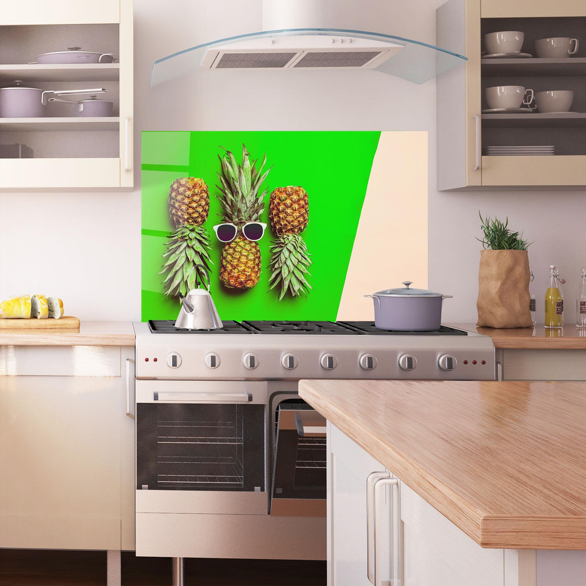 Küchenrückwand Glas Green Pineapple mockup 1