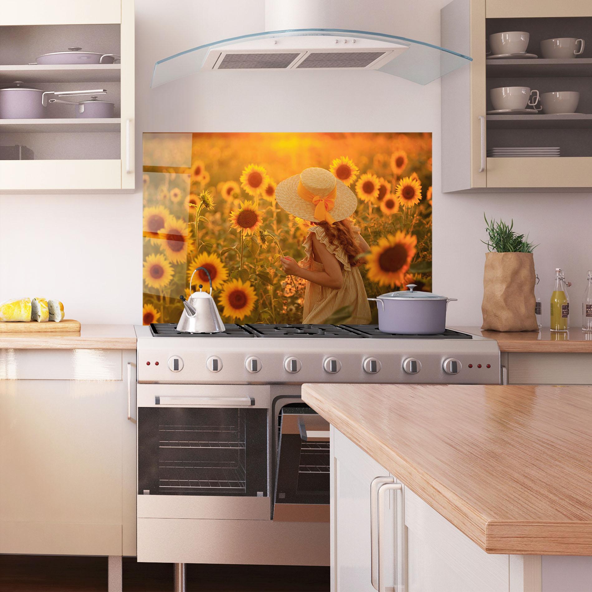 Küchenrückwand Glas Pretty Redhaired Girl mockup 1