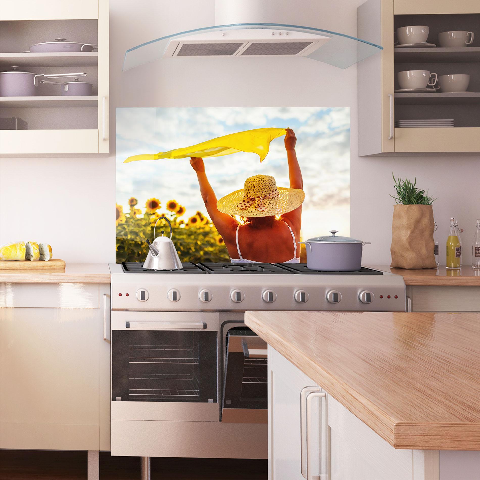 Küchenrückwand Glas Senior Woman Summer mockup 1